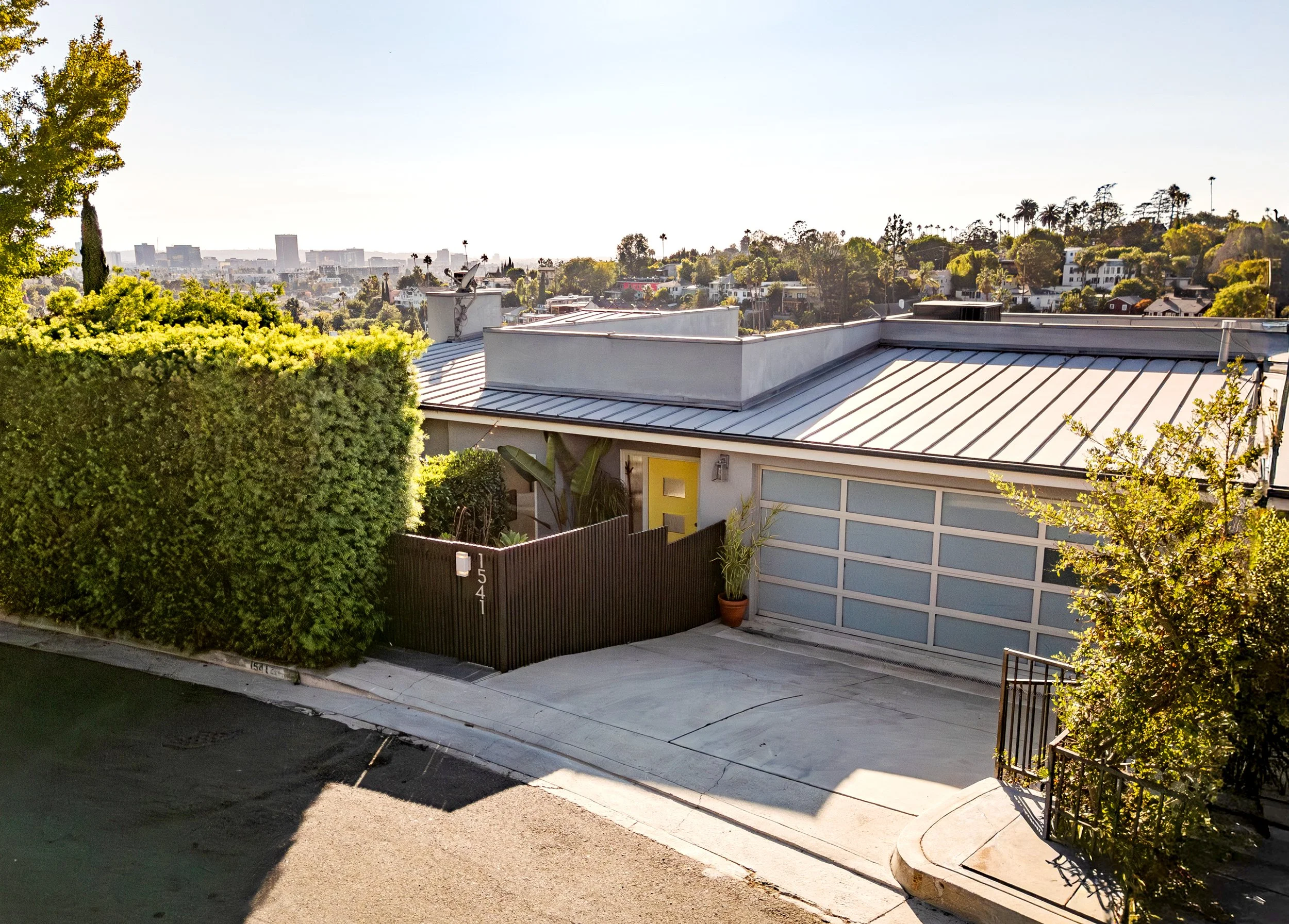 Silver Lake hills home with panoramic views of Hollywood Sign and Griffith Observatory