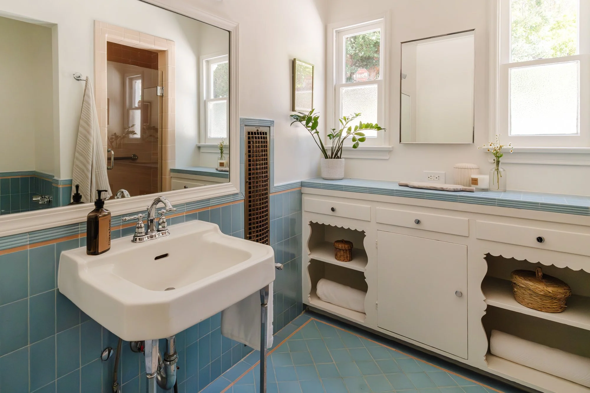 Grandamacore Bathroom