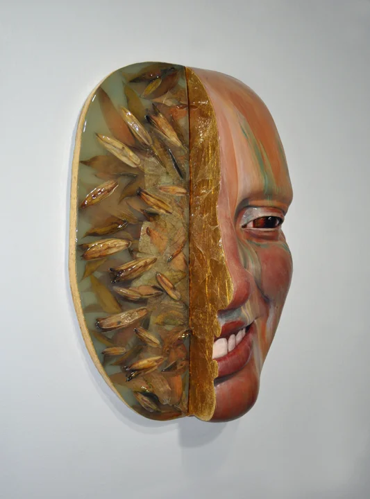 "Liliy" 30”H x 22”L x 10”D