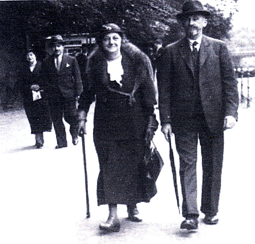 Susi’s Grandmother died in Auschwitz and her Grandfather died in Theresienstadt Concentration Camps. They were encouraged to go into trains by being told they were to go to an ‘Old People’s Home’.