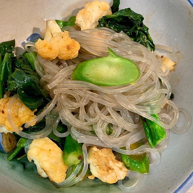 If you&rsquo;re noodle obsessed like me, this dish is made with dried yam noodles.
The texture is chewier than bean thread noodles and a gluten free go to for any dish.
Delicious at room temperature and a lovely cold dish for the summer.
@civickitche