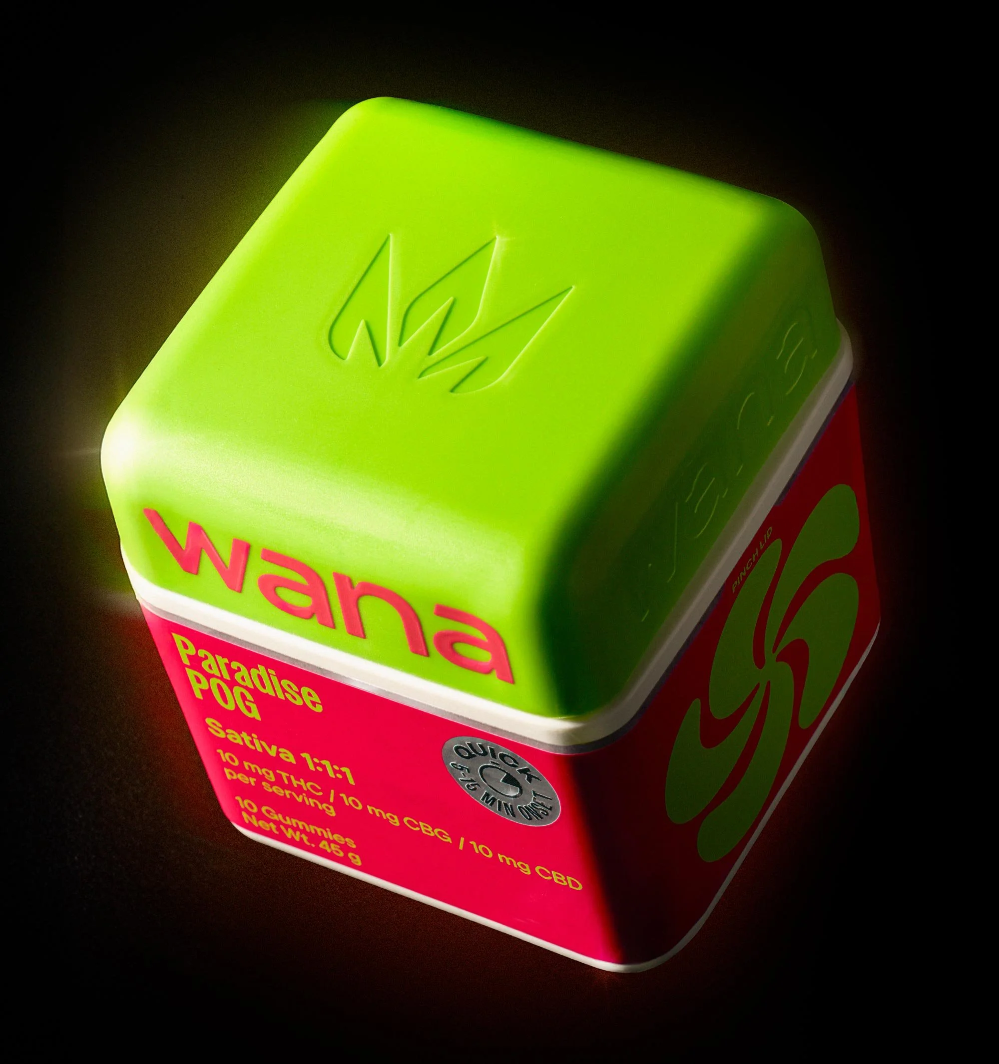 Close-up of a green and red box of Paradis Powder, showing some text about its contents and ingredients.