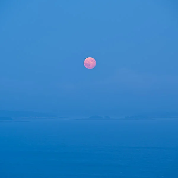 "Harvest Moon I", Copyright Jim Nickelson. All Rights Reserved.