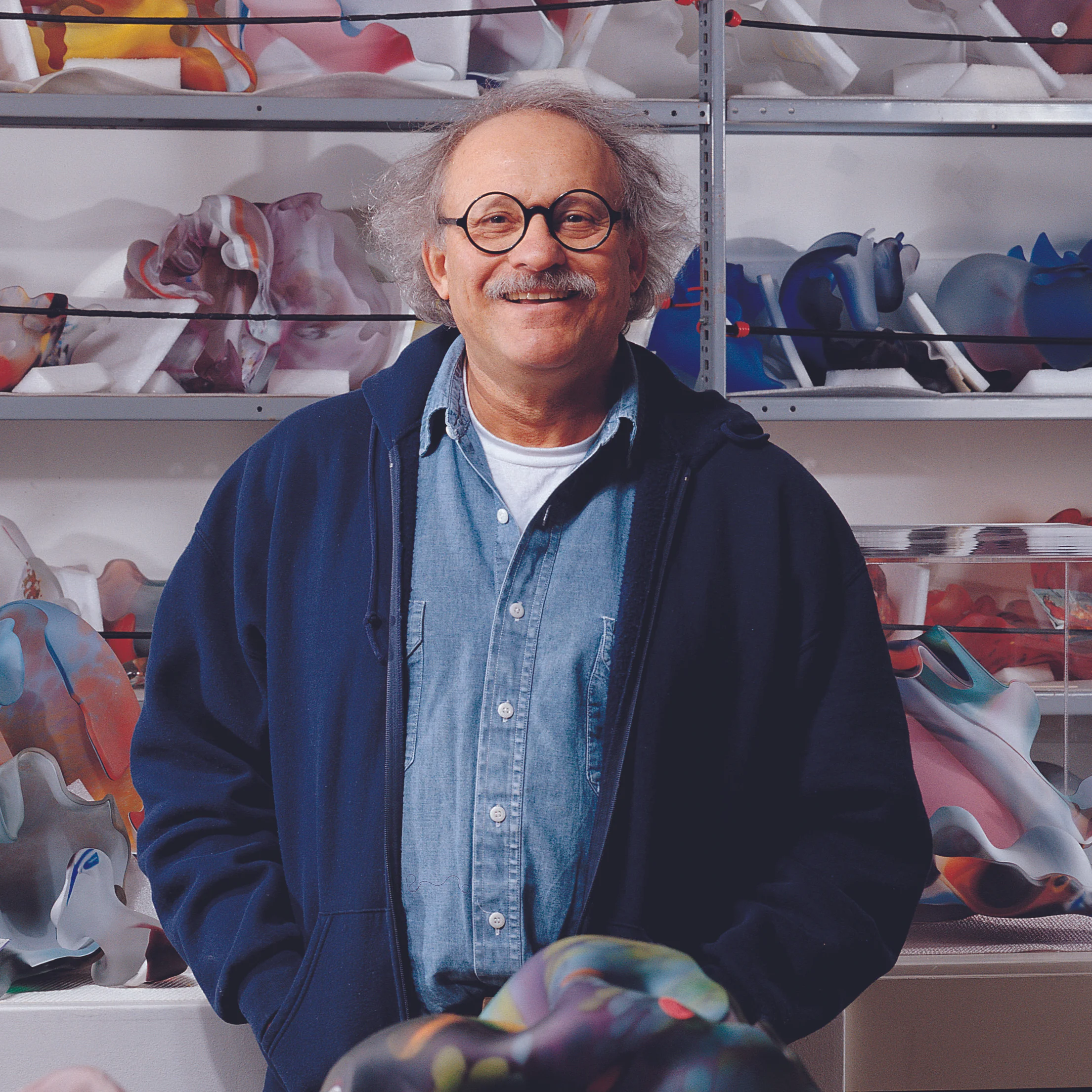Marvin Lipofsky in his studio in Berkeley, CA, in 2003. Photo credit: M. Lee Fatherree 