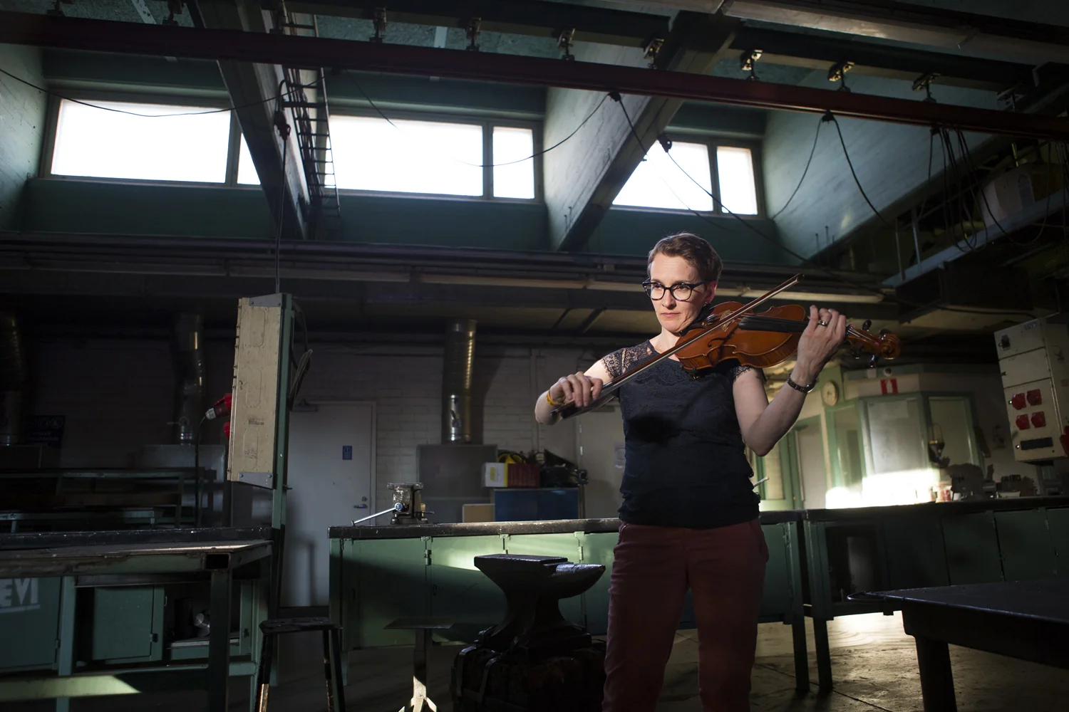 Haapavesifolkin taiteellinen johtaja, kansanmuusikko Piia Kleemola-Välimäki, 2017.