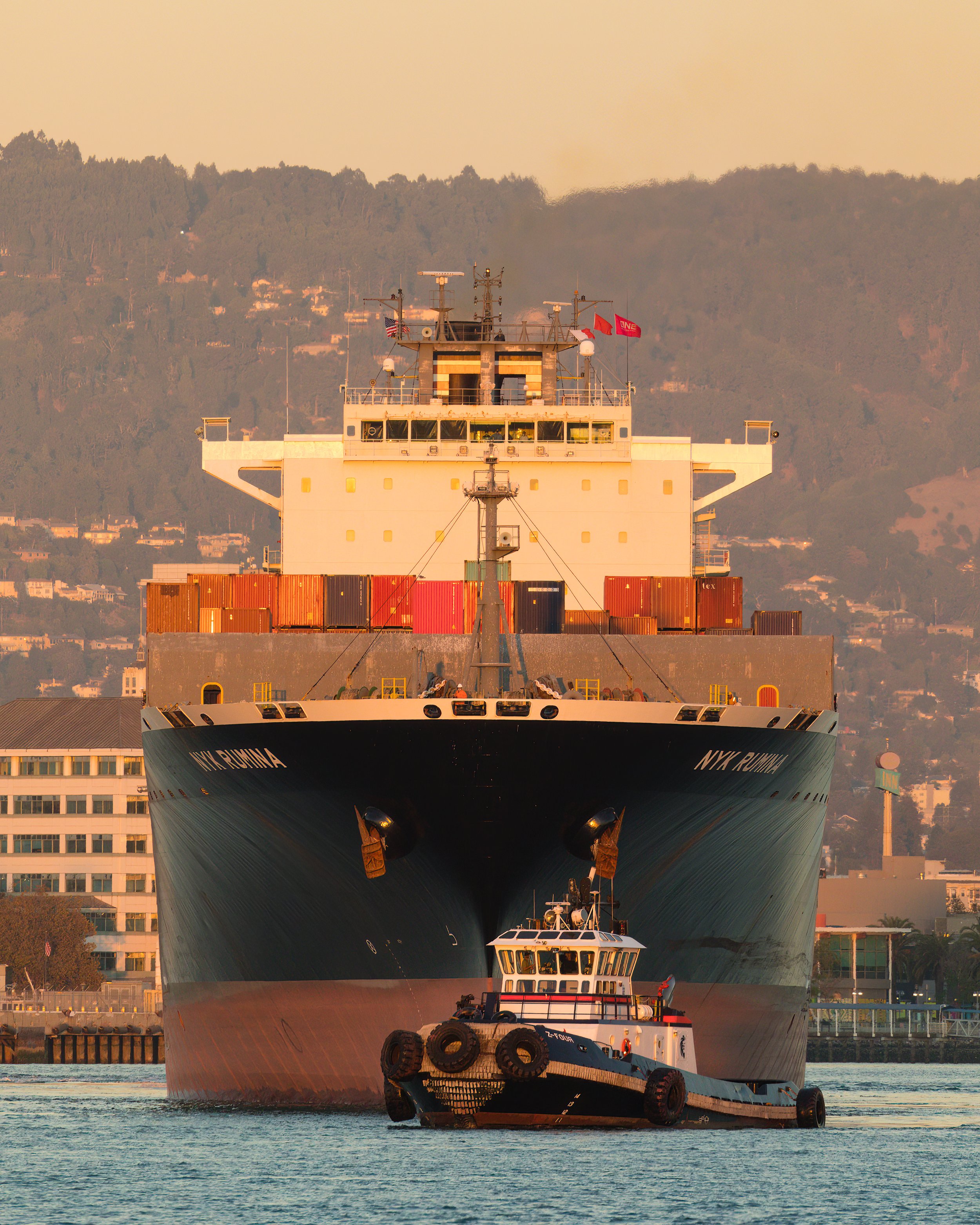 Port of Oakland - NYK Rumina and Centerpoint Logistics Z-Four