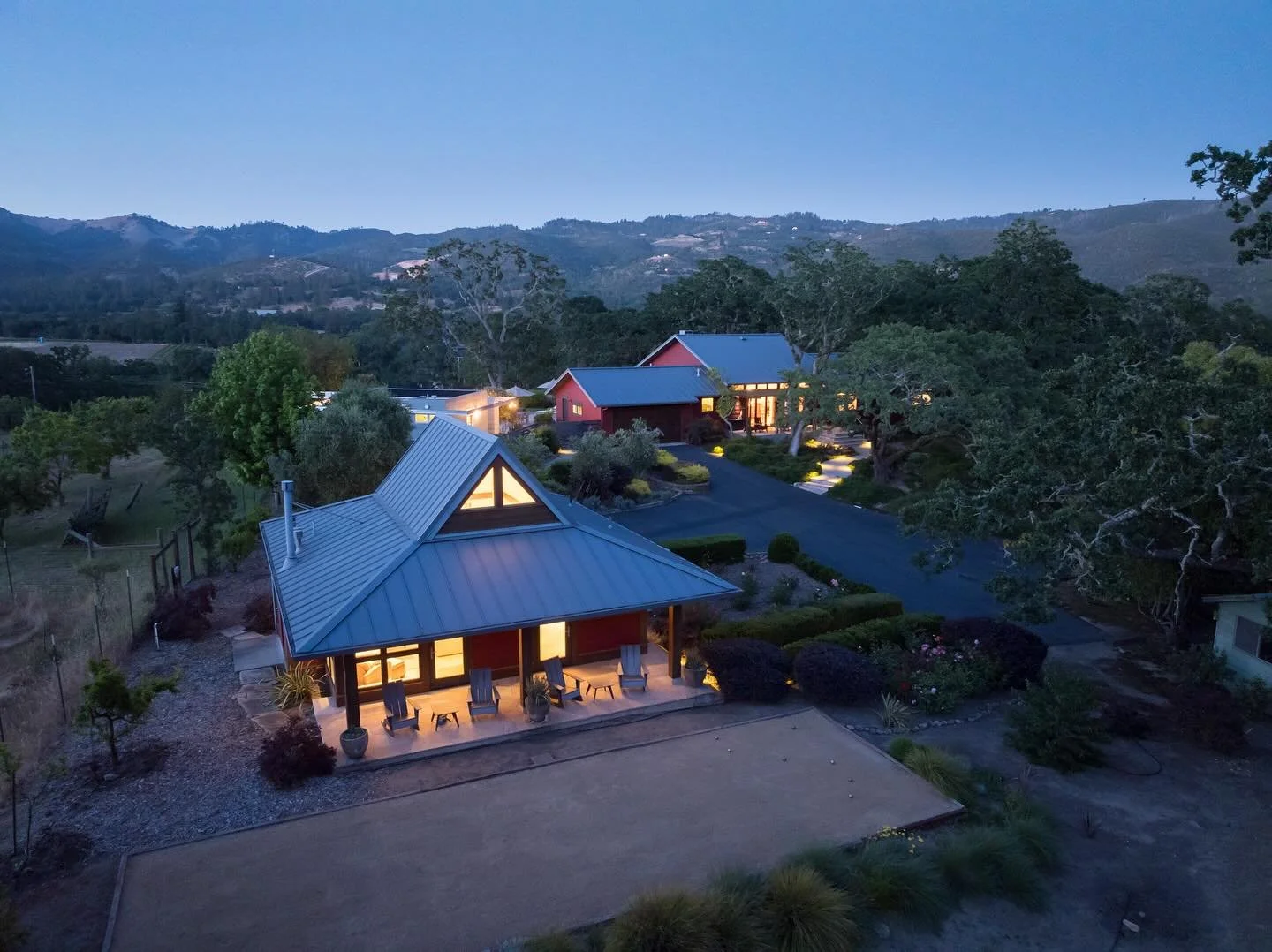 I had the pleasure recently of photographing this stunning wine country compound for the Shone Group @sonomarealestate. A main house, a pool house, and a large third structure that doesn&rsquo;t seem fair to call an ADU. The landscaping is a wow, and