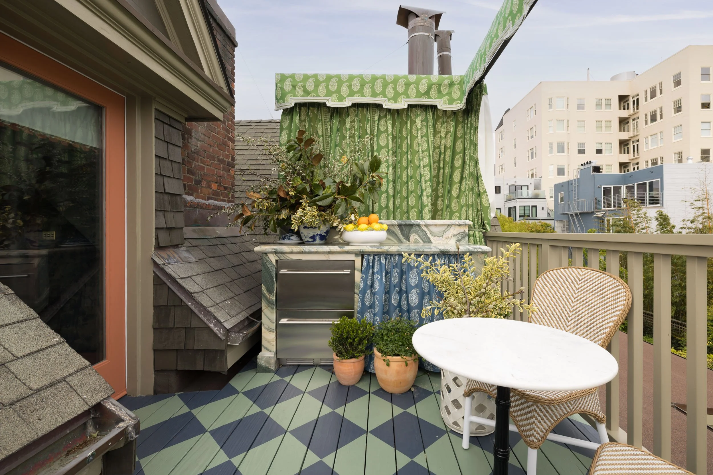 2315 Broadway (Peter Lyons) 44 small.jpg