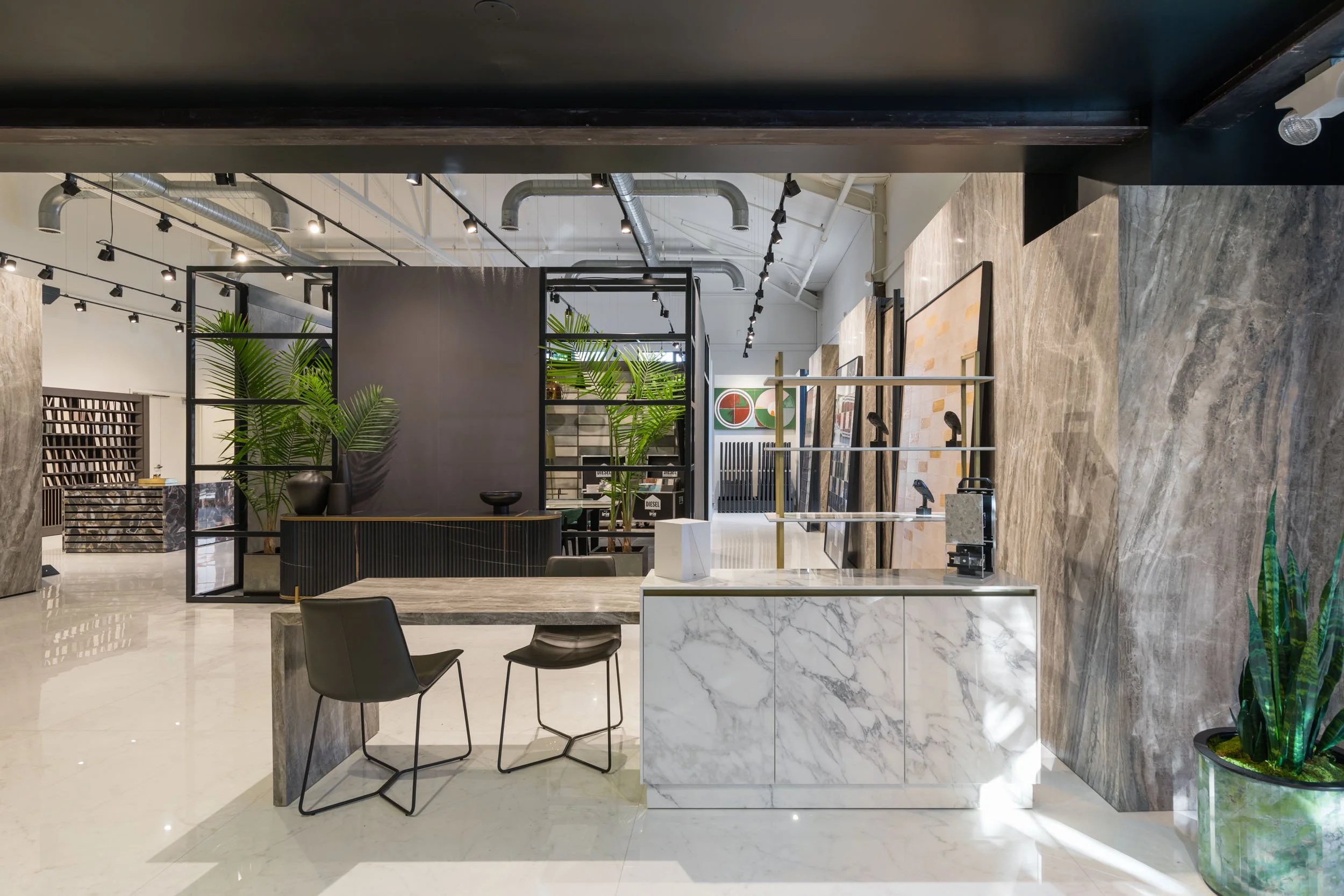 EuroWest SF showroom (peterlyonsphoto) 05 small.jpg