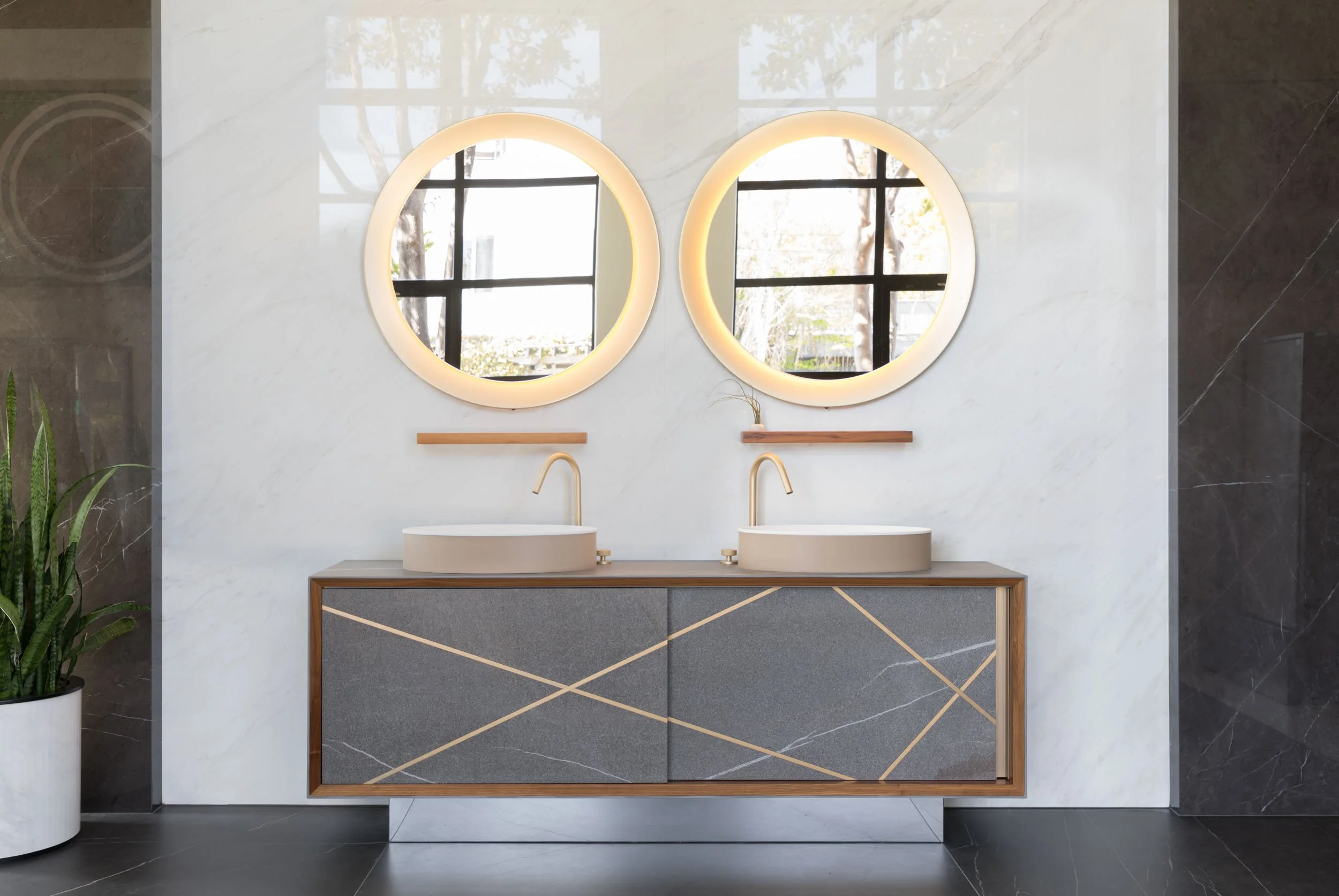 EuroWest SF showroom (peterlyonsphoto) 55 small.jpg