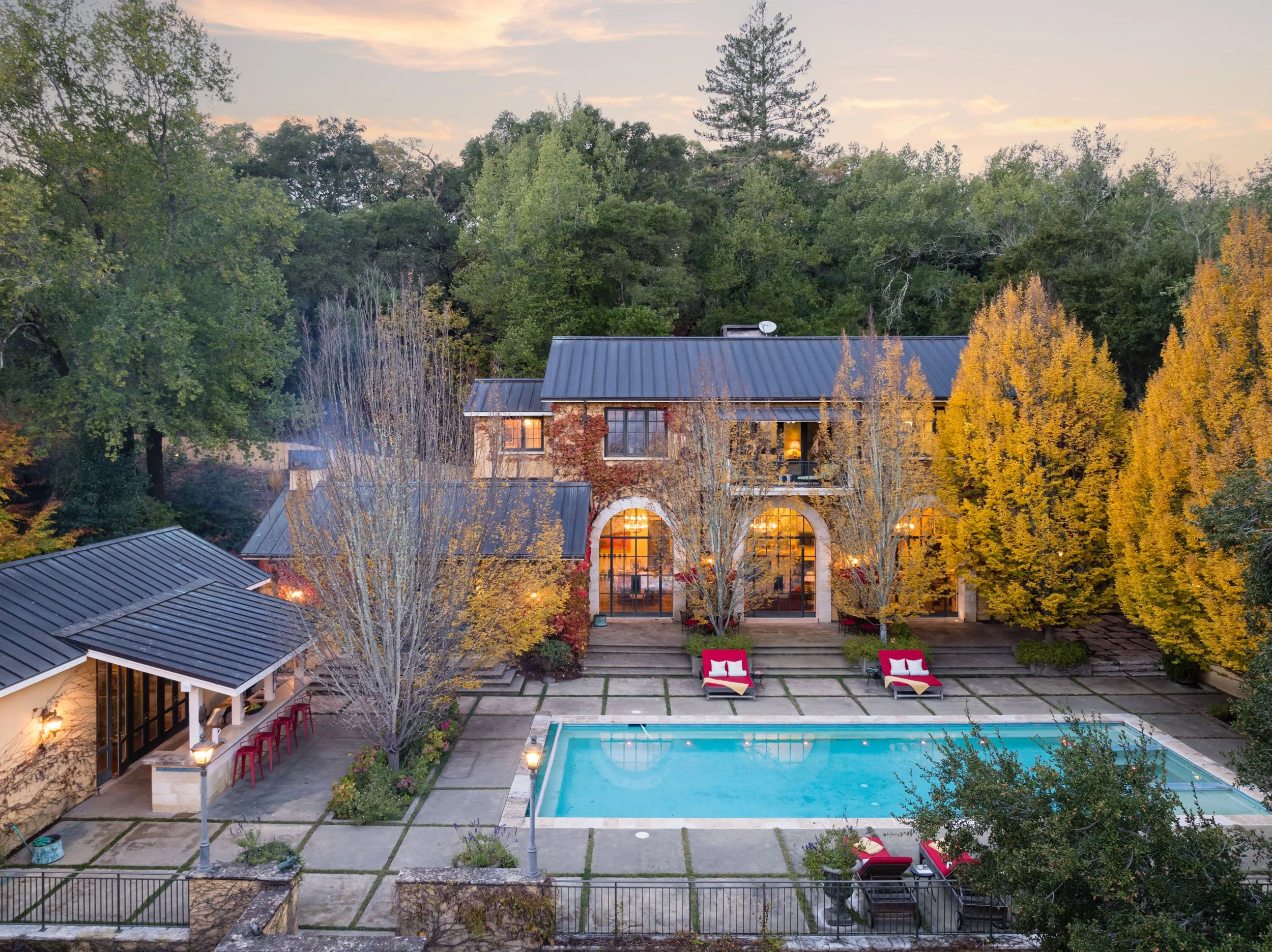 18730 Canyon grounds 10 20241127 small.jpg