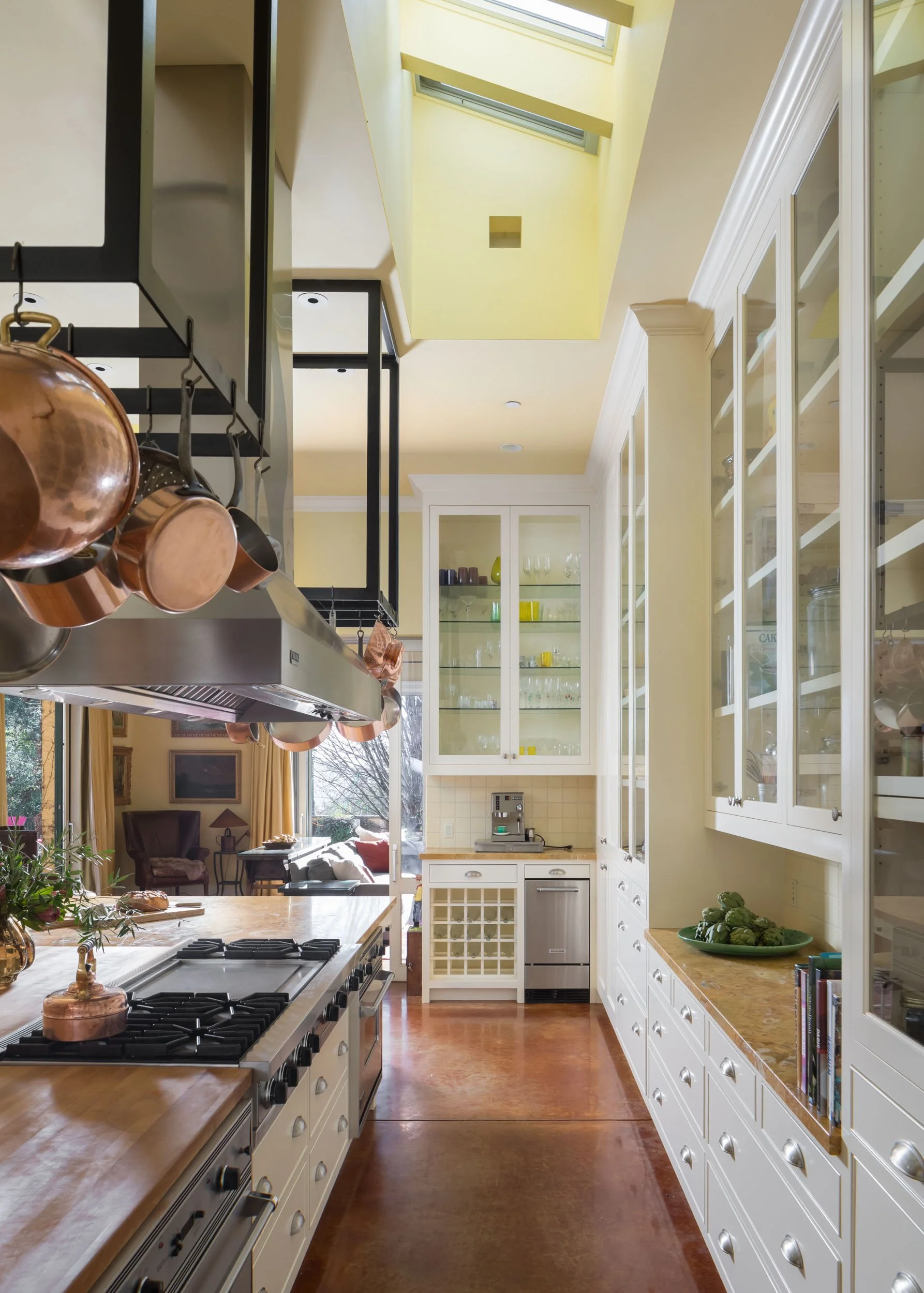 18730 Canyon interiors 09 20241210 small.jpg