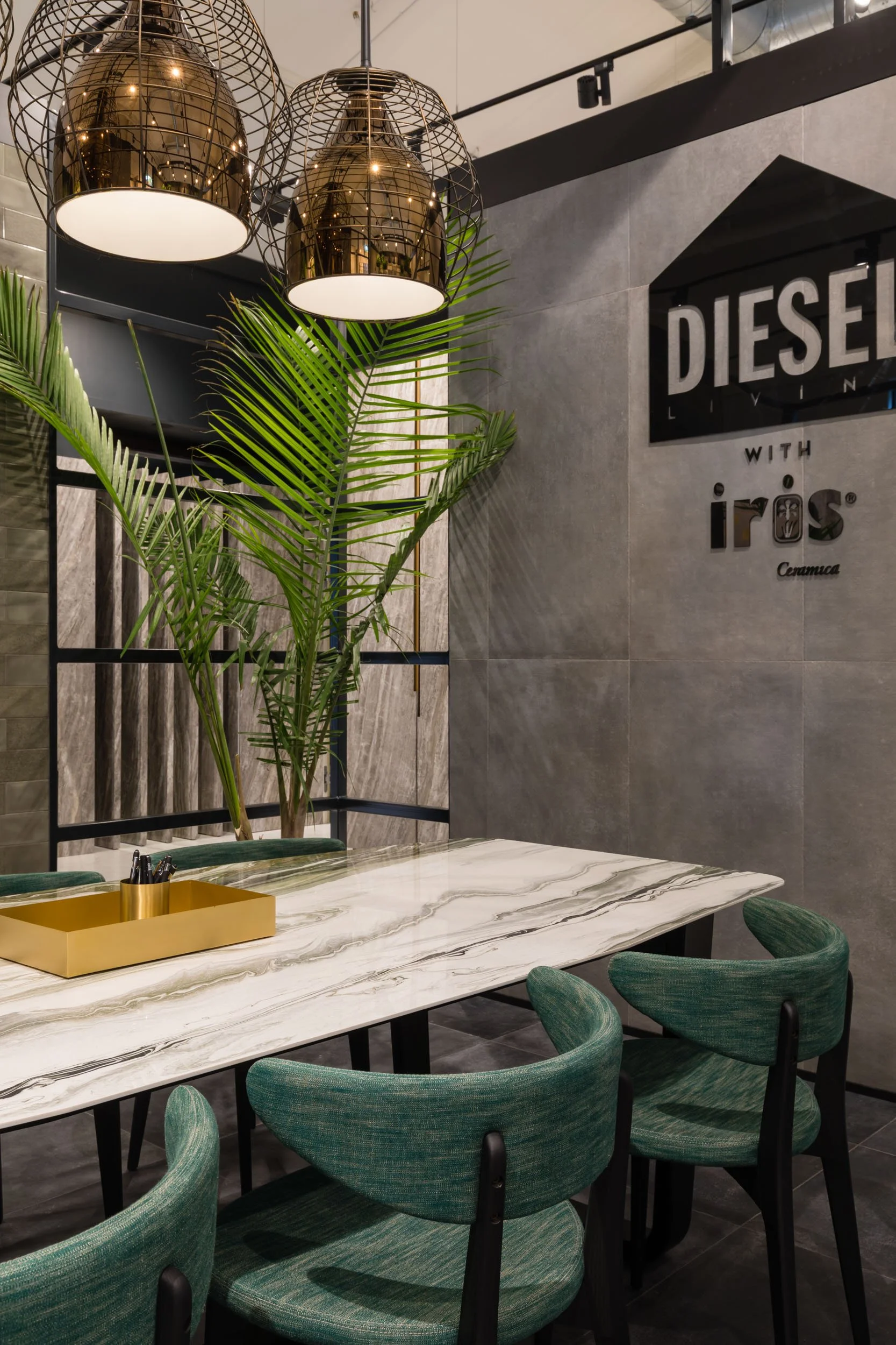 EuroWest SF showroom (peterlyonsphoto) 22 small.jpg