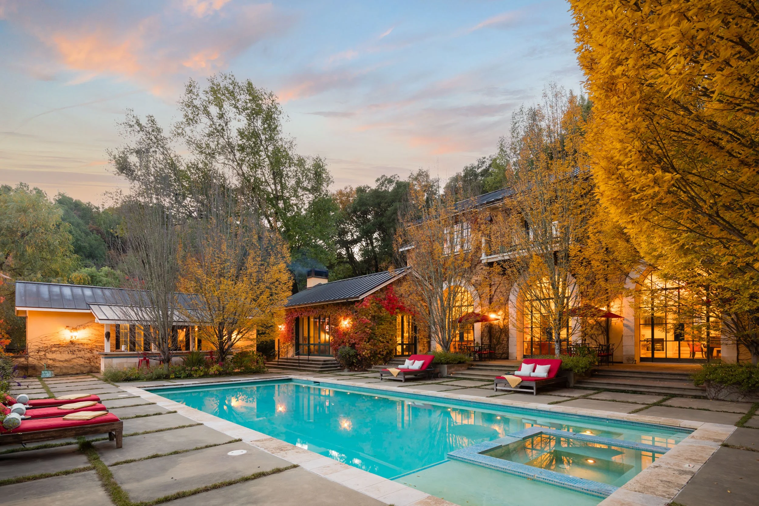 18730 Canyon grounds 04 20241127 small.jpg