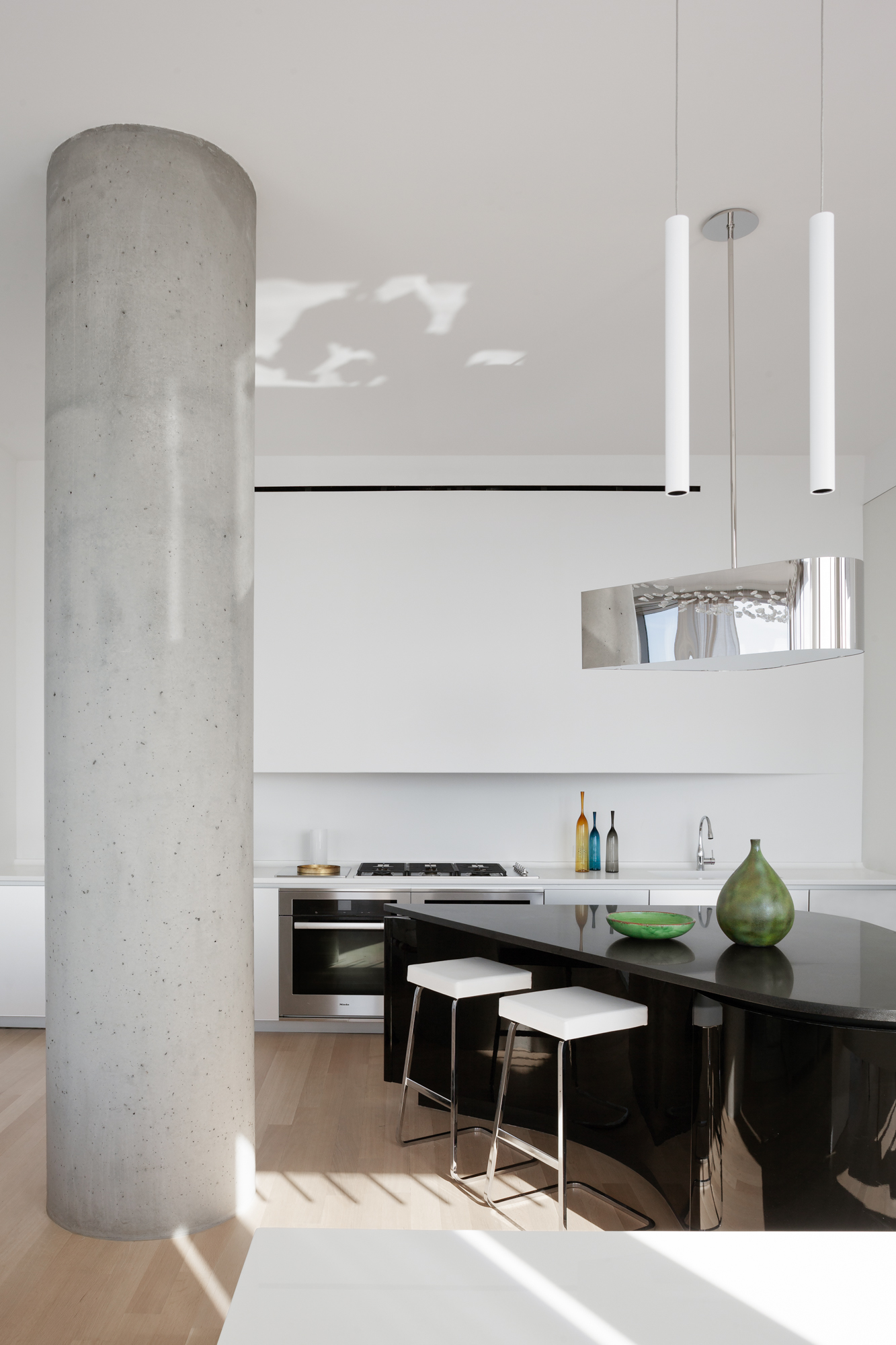 56 LEONARD_SCHWARTZ_07.jpg