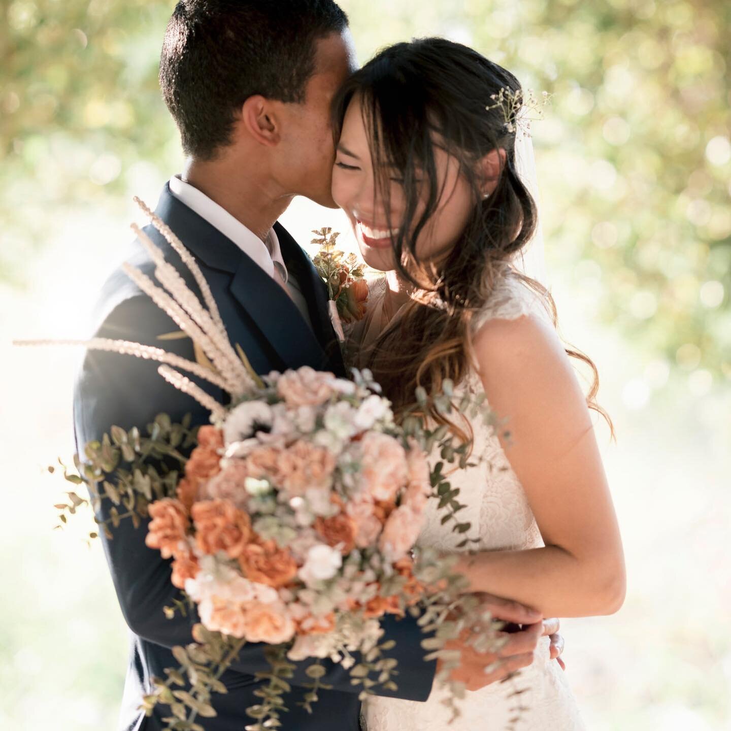 Caleb and Earnly are a pair of very talented musicians/vocalists and dedicated a large portion of their celebration to honoring God. It is such an honor having the opportunity to photograph moments like these&ndash;I love my work!