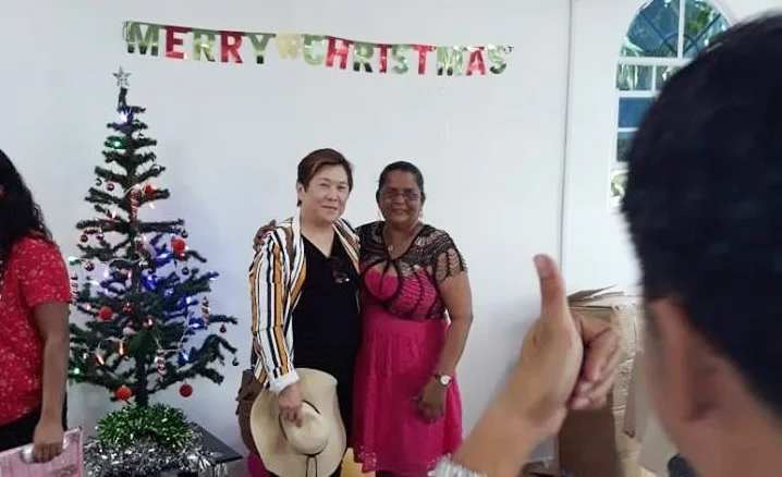 GF Trustee, Mrs. Che Jian Ping and Sunrise Center Manager, Ms. Meena.
