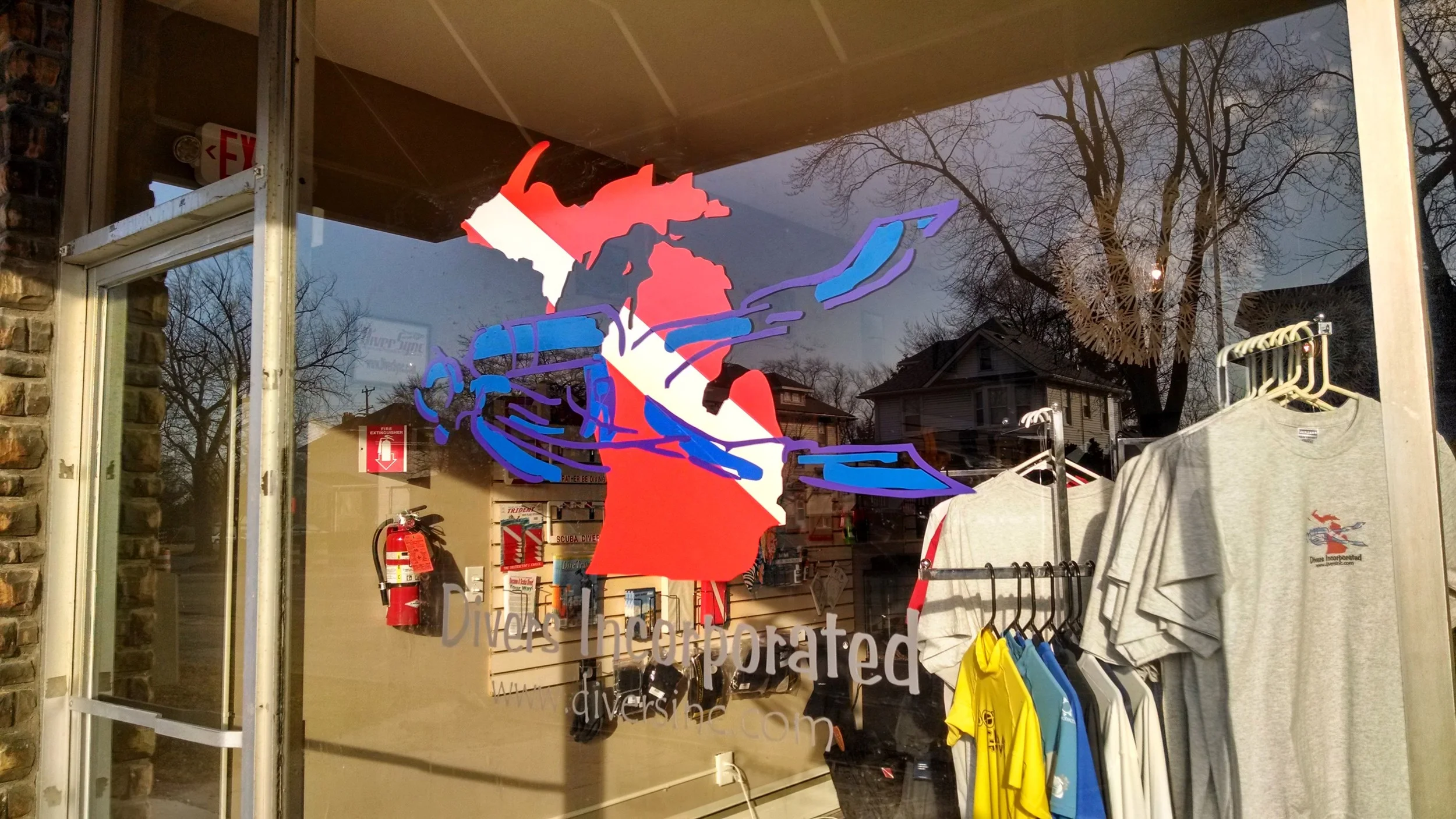 New store front for Diver's Incorporated - Monroe