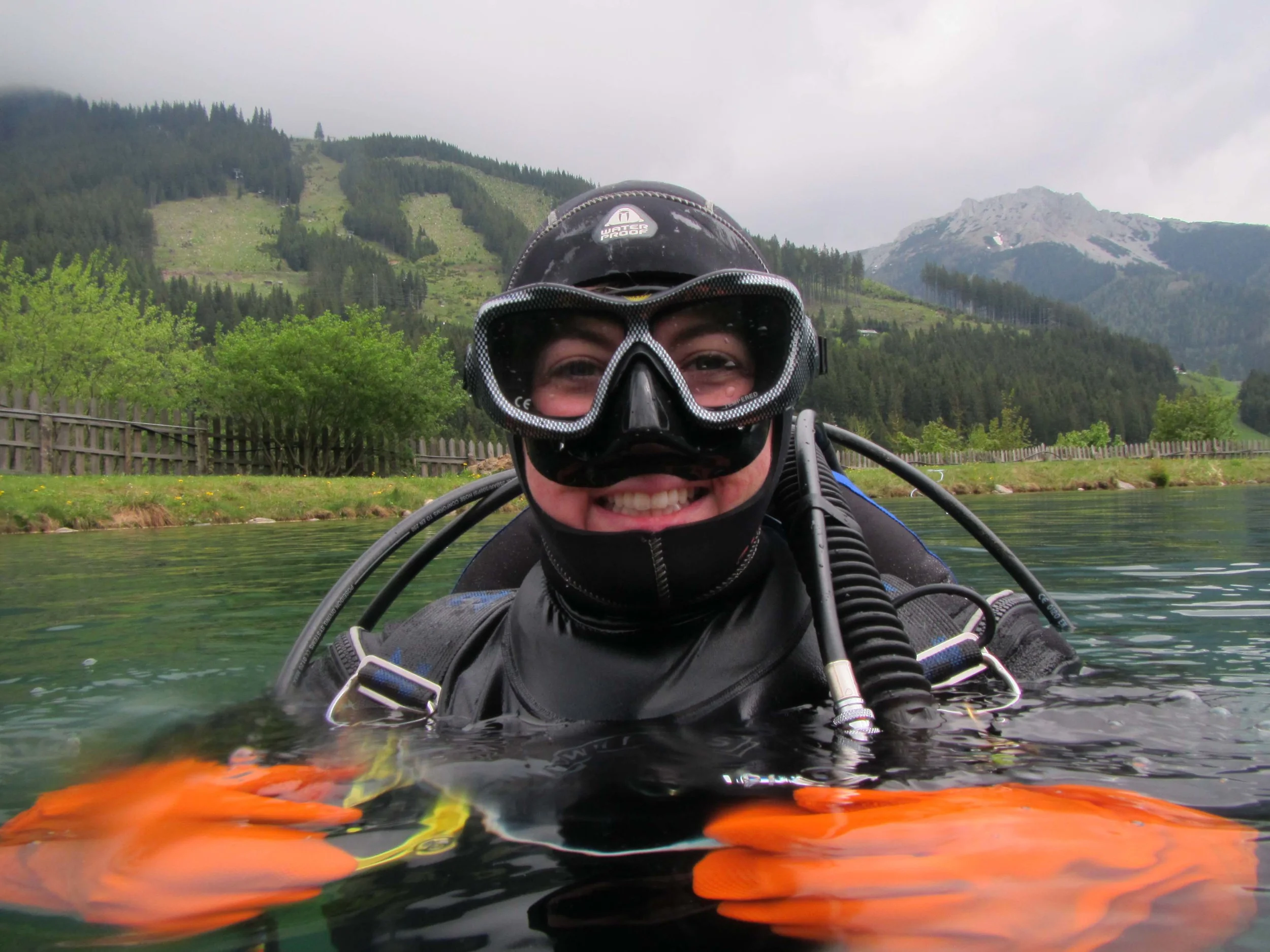 How can you NOT be happy diving in the alps?!
