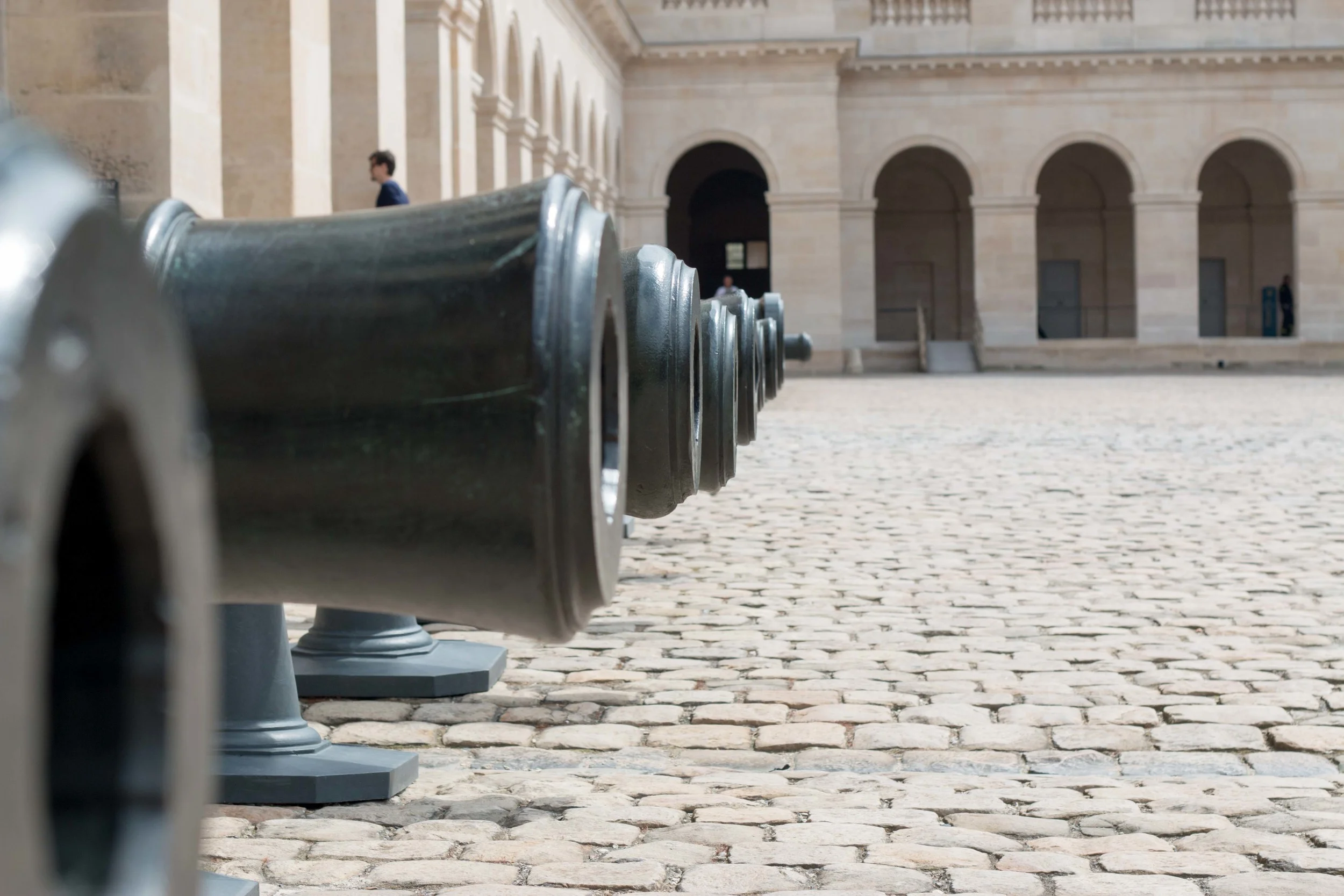 Canons in the courtyard