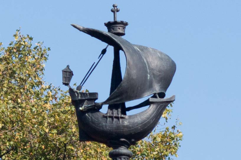 Ships that topped each light Post
