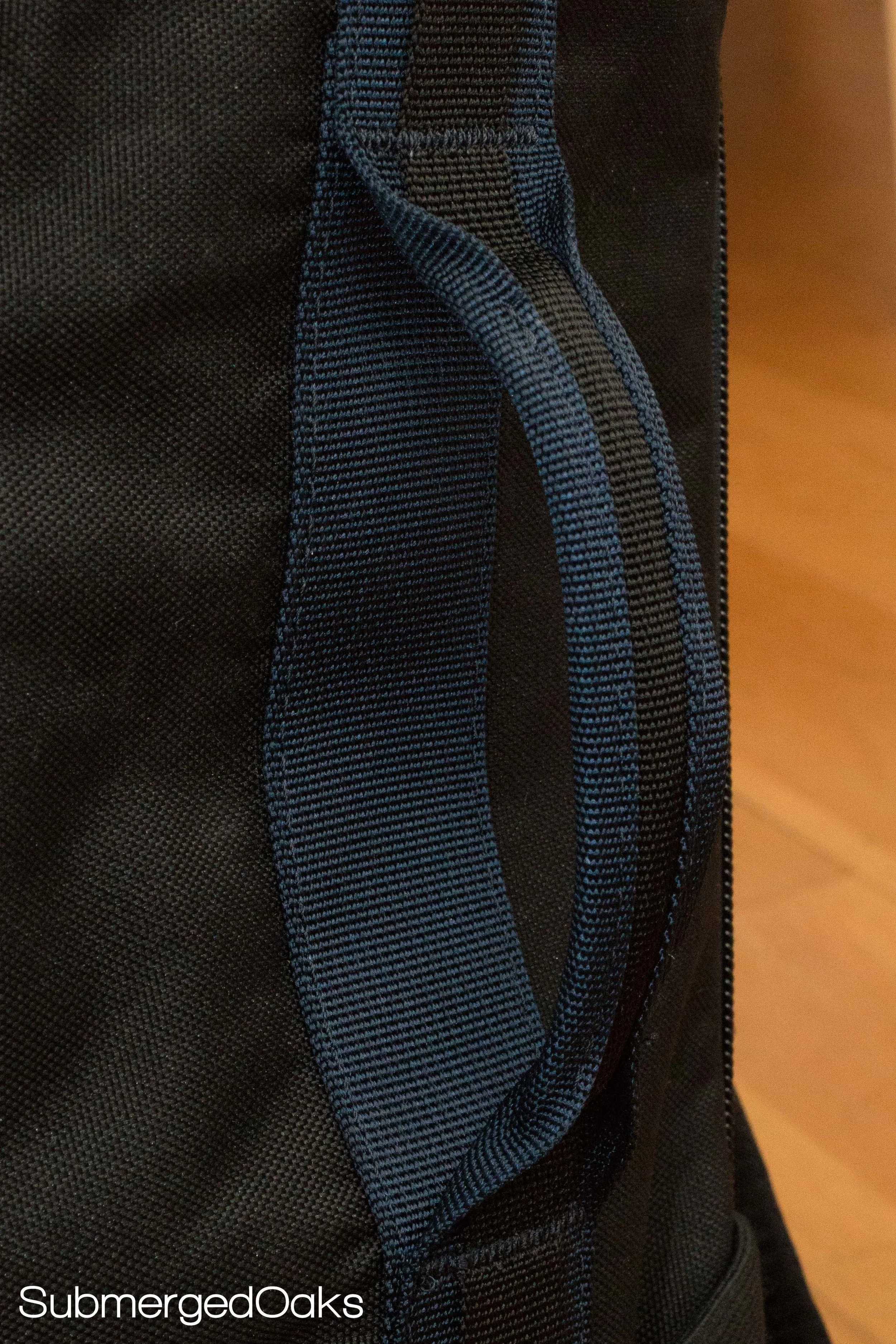 Side grab handle