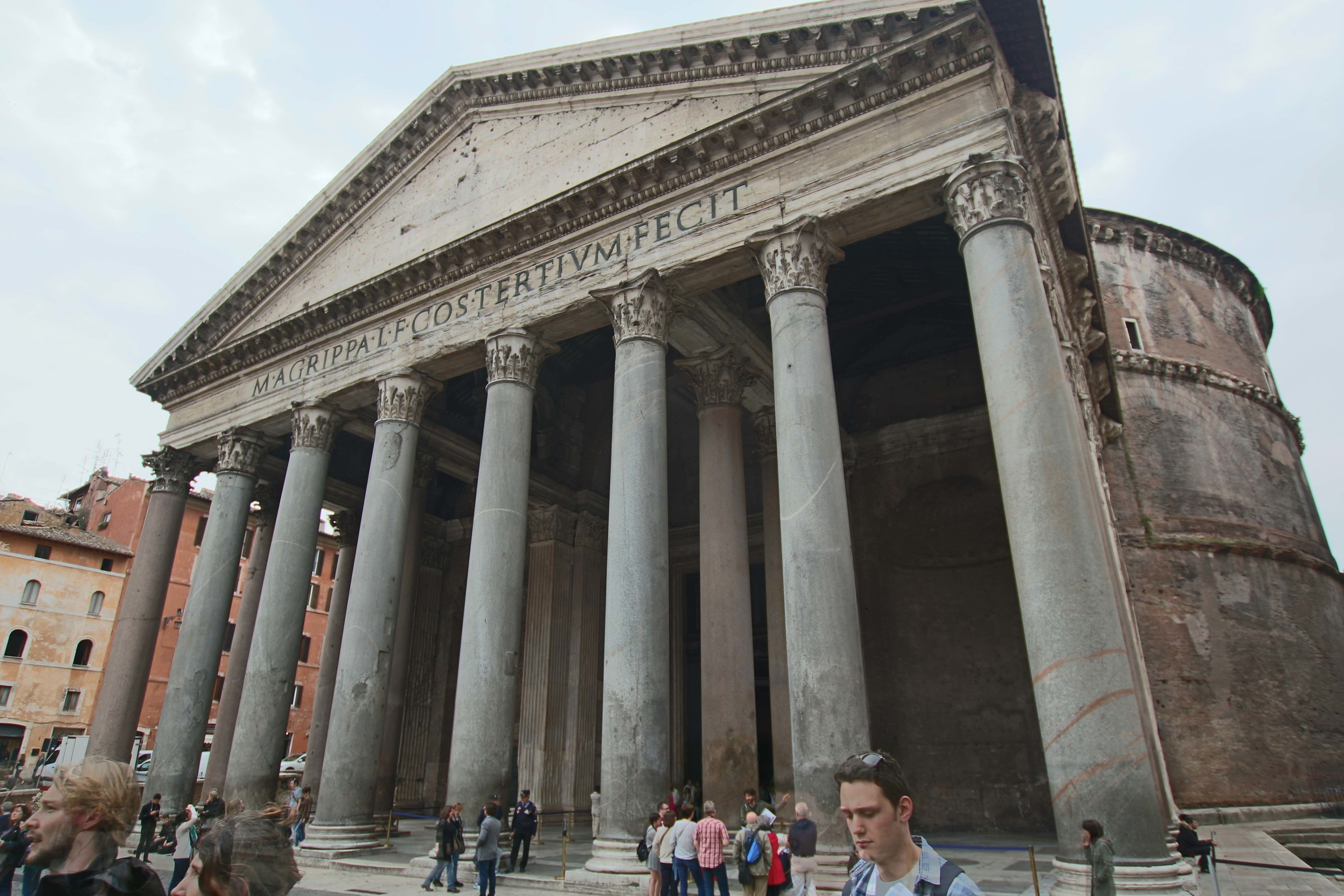 Those columns are massive!