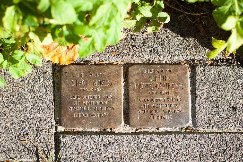 Assen. ATOLPERSTEIN FOR A MARRIED COUPLE DEPORTED IN 1942 FROM ASSEN, THE NETHERLANDS, FIRST TO WESTERBORK AND THEN TO AUSCHWITZ, WHERE THEY WERE LATER MURDERED. IMAGE COURTESY OF SARAH HUGGARD PHOTOGRAPHY