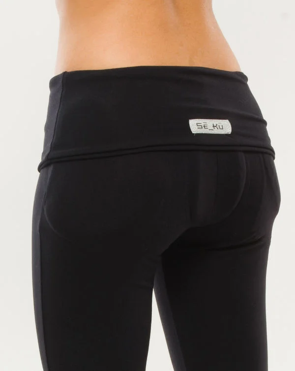 Foldover-Waistband-Ice-Skate-Pants.jpg