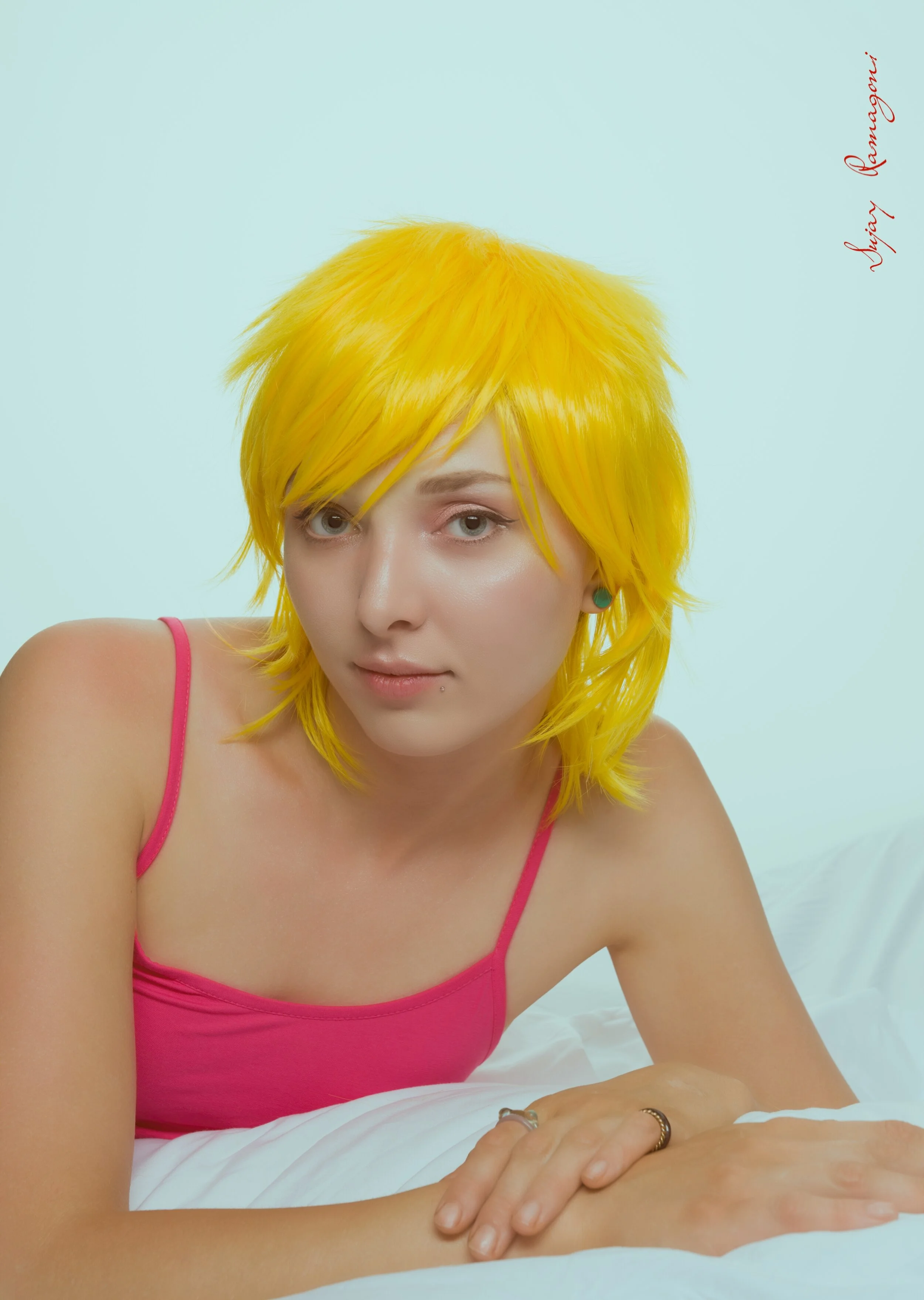 YELLOW_001M.jpg