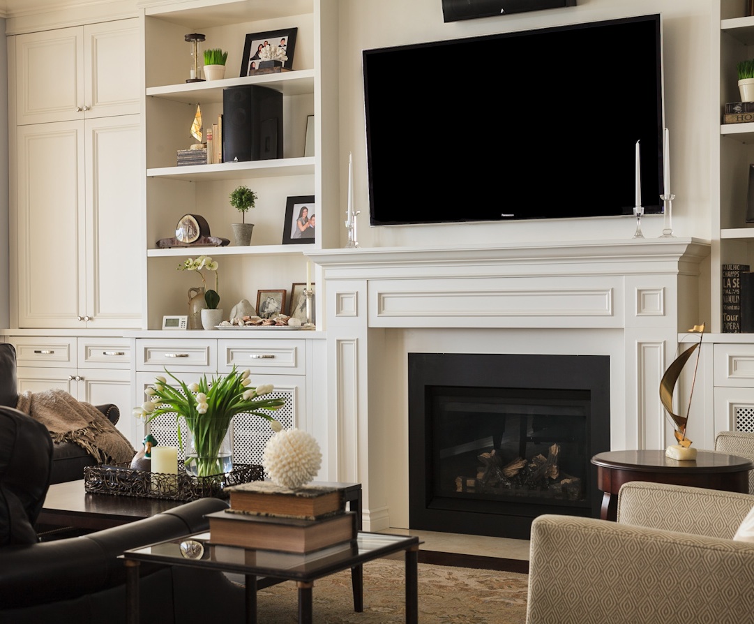Donna Family Room 4 - Cropped.jpg