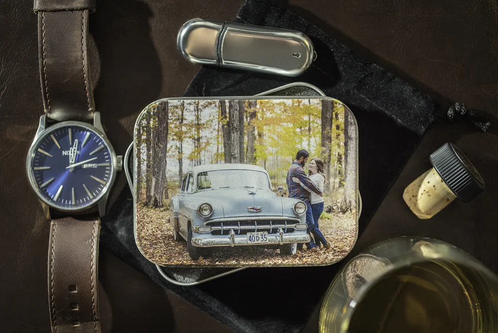 Metal USB with screened metal tin. Whisky, cork and watch are not included ;)