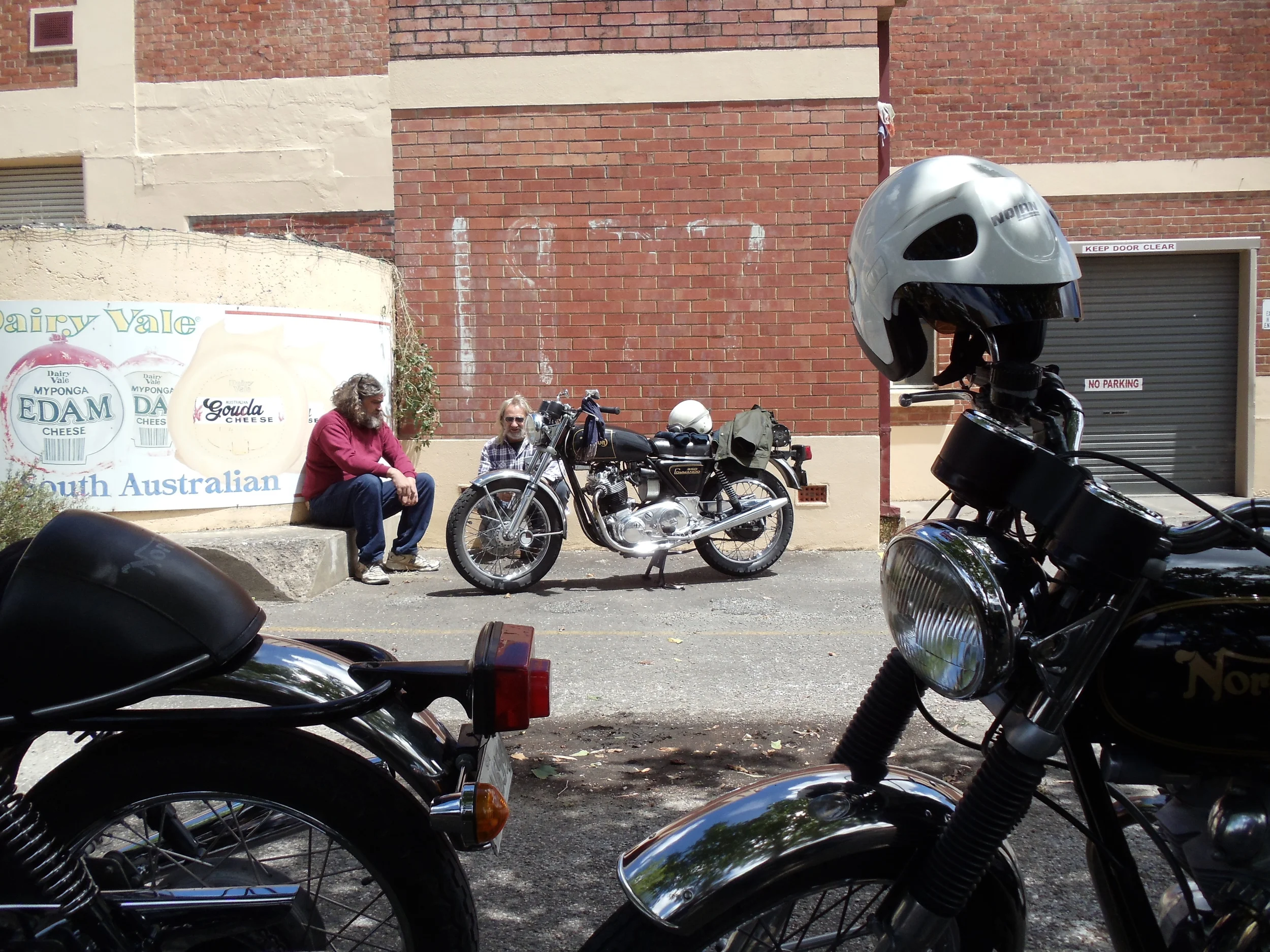 2013 Dec 'Southern' Coffee stop at Myponga