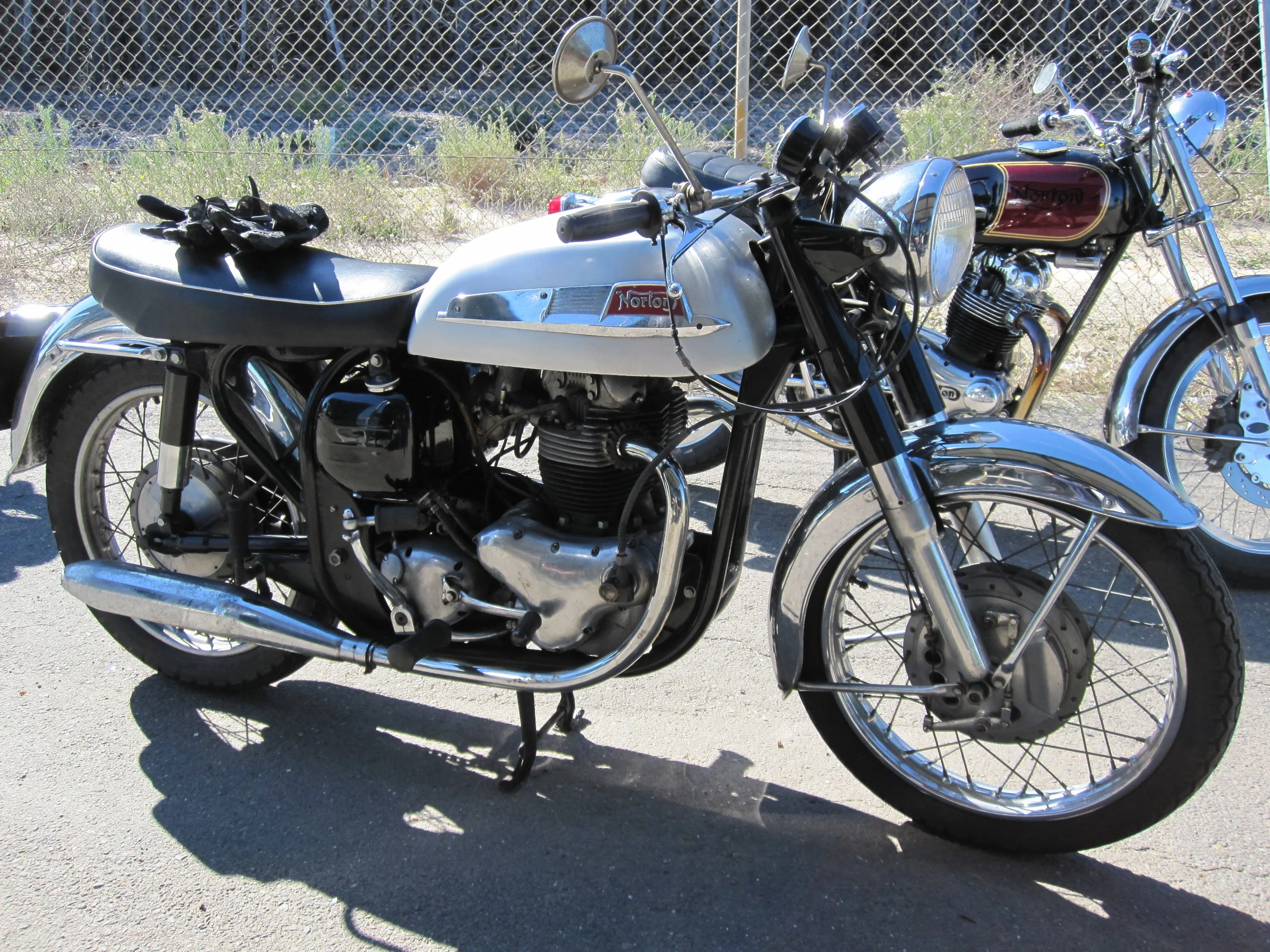 2011 Dec 'Southern' Meet at O'Halloran Hill