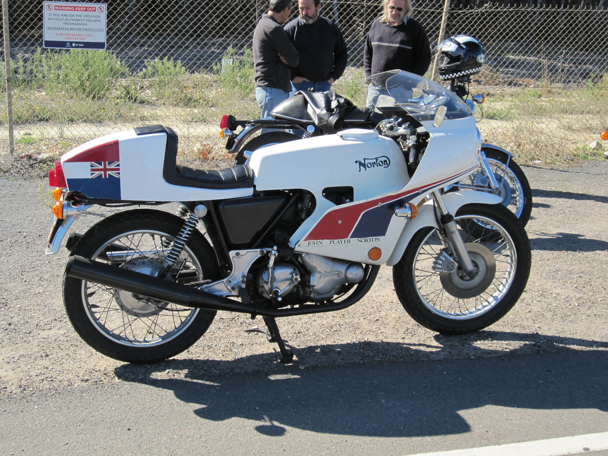 2011 Dec 'Southern' Meet at O'Halloran Hill