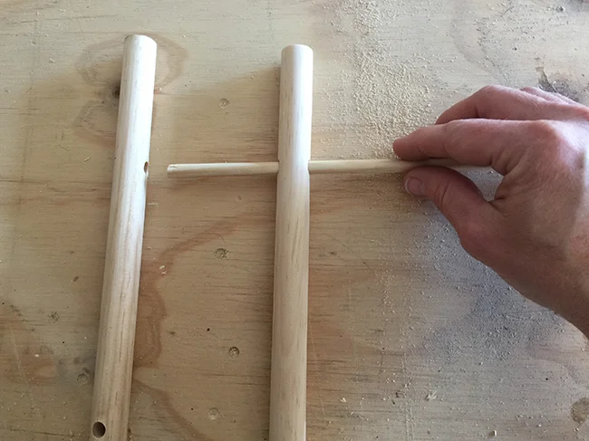10 Thread the support rails.jpg