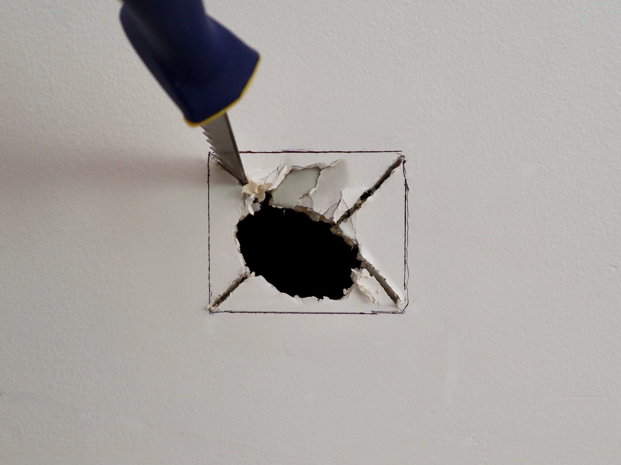 Patch Plasterboard Holes Of Any Size