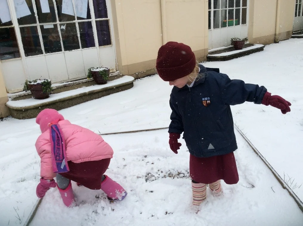 Snow play.jpg