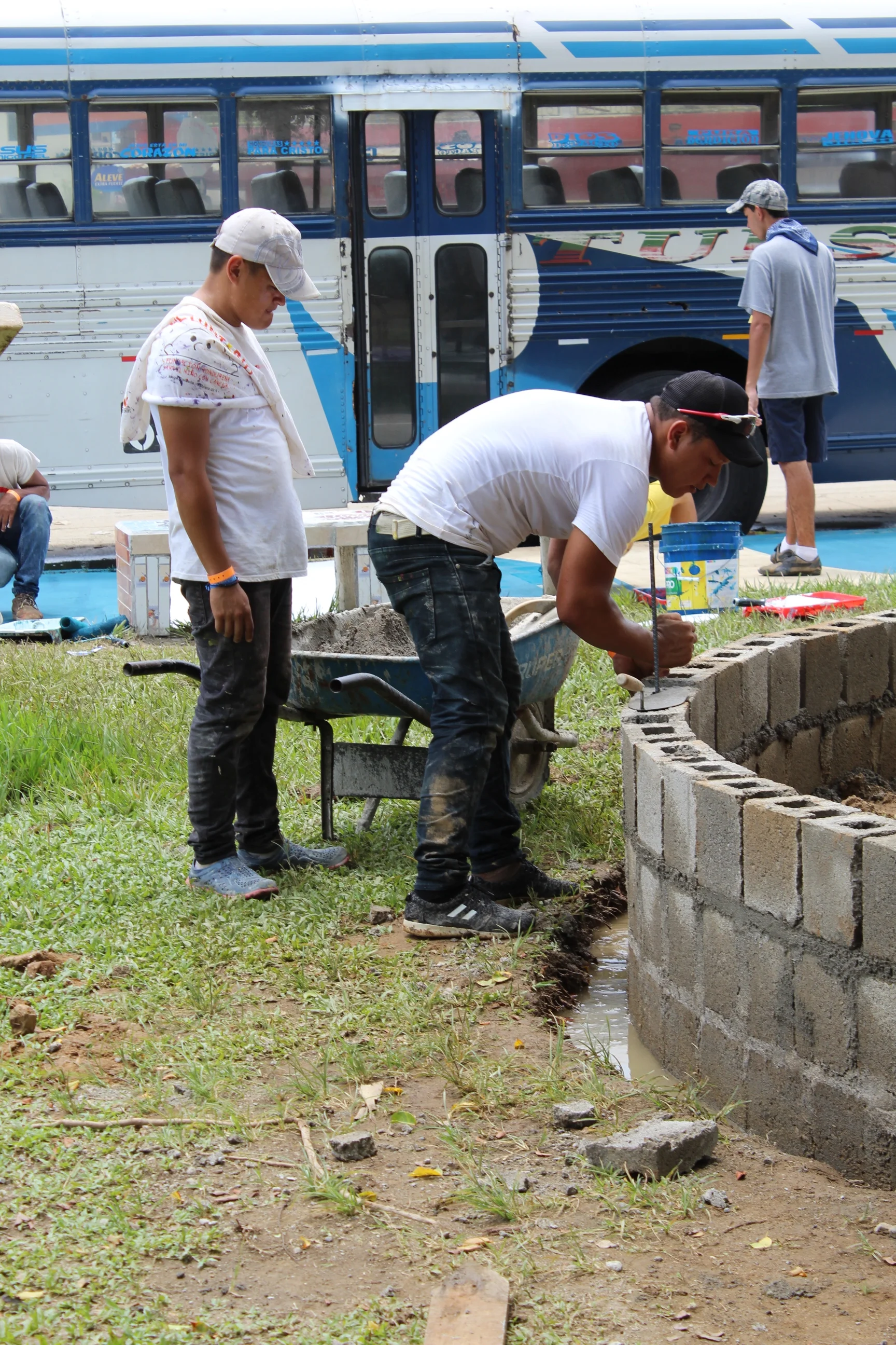 32. building gazebo.jpg