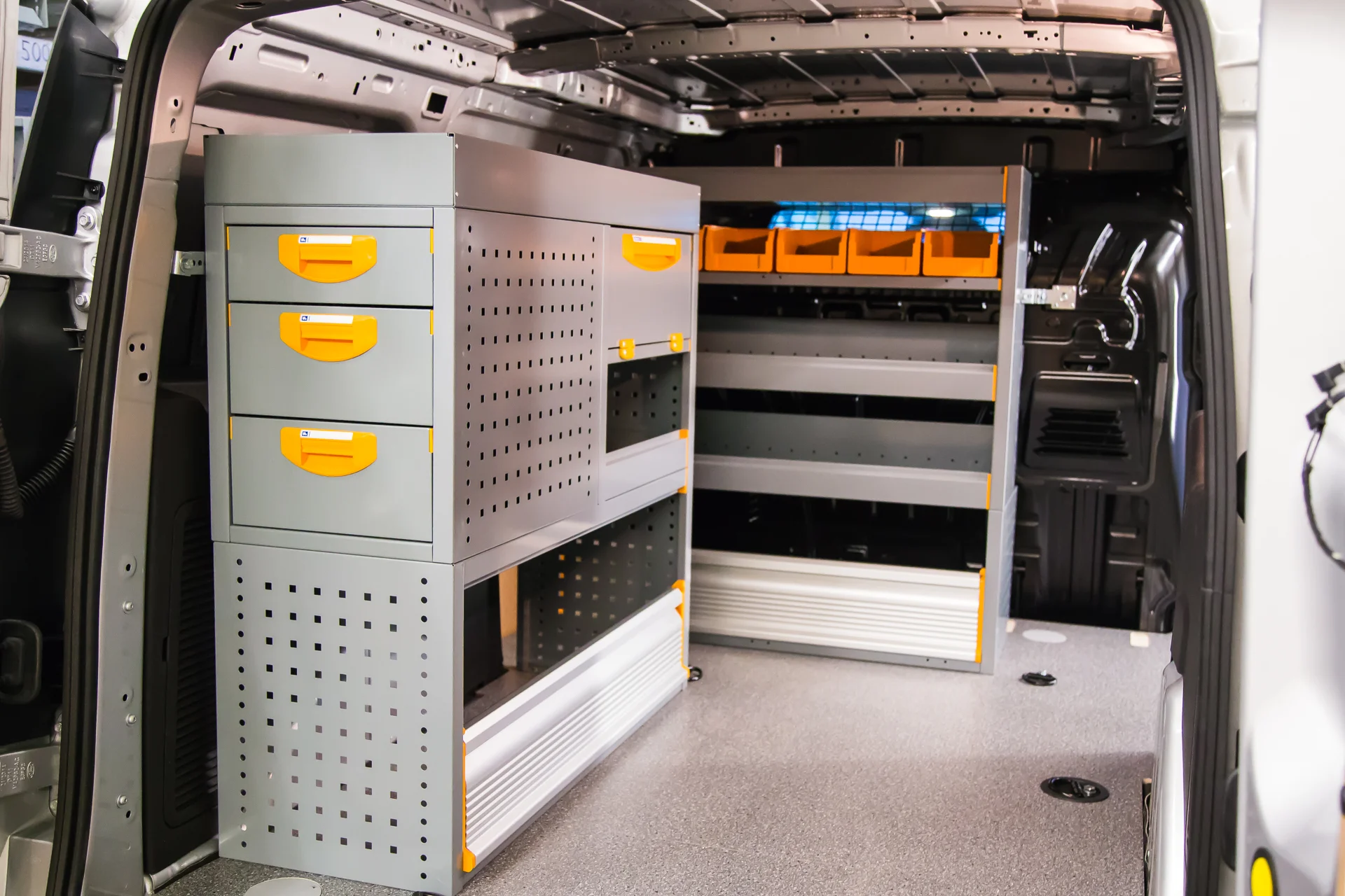 Ford Transit Connect L2 — novasto Fahrzeugeinrichtung StoreVan Hamburg
