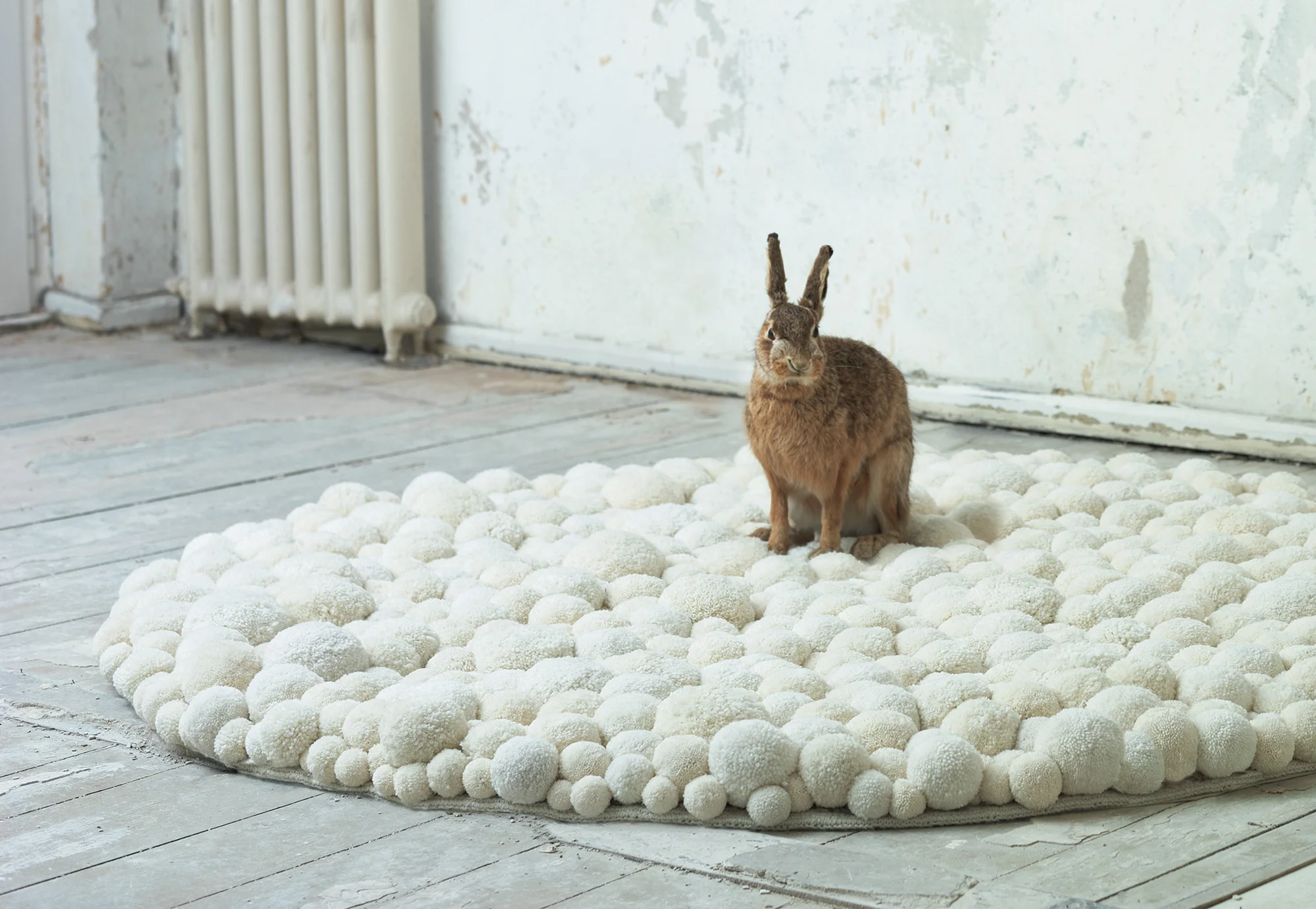 MYK-pompon isle -white-3-kl.jpg