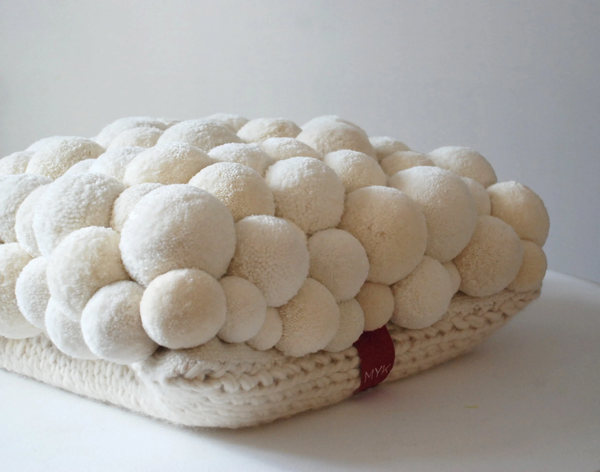 cushion0104.jpg