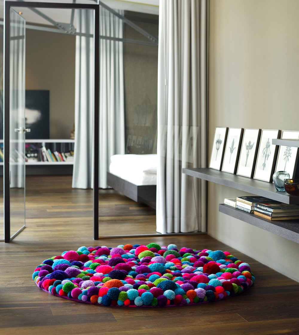 Pompon carpet image 