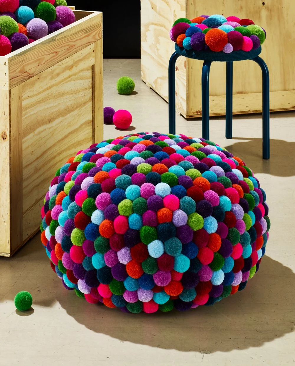 Pompon Pouf multi- size M-image