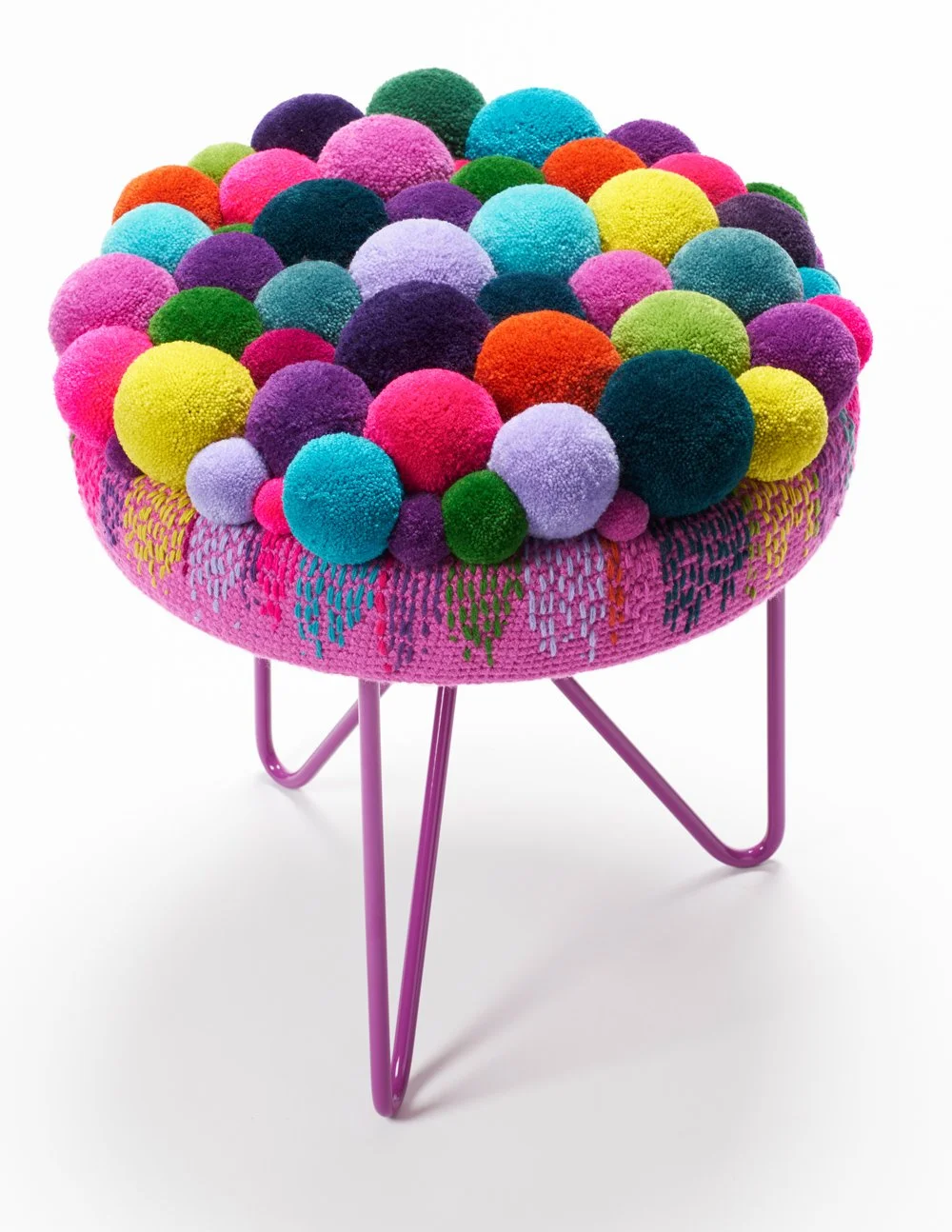 pompon stool hairpin