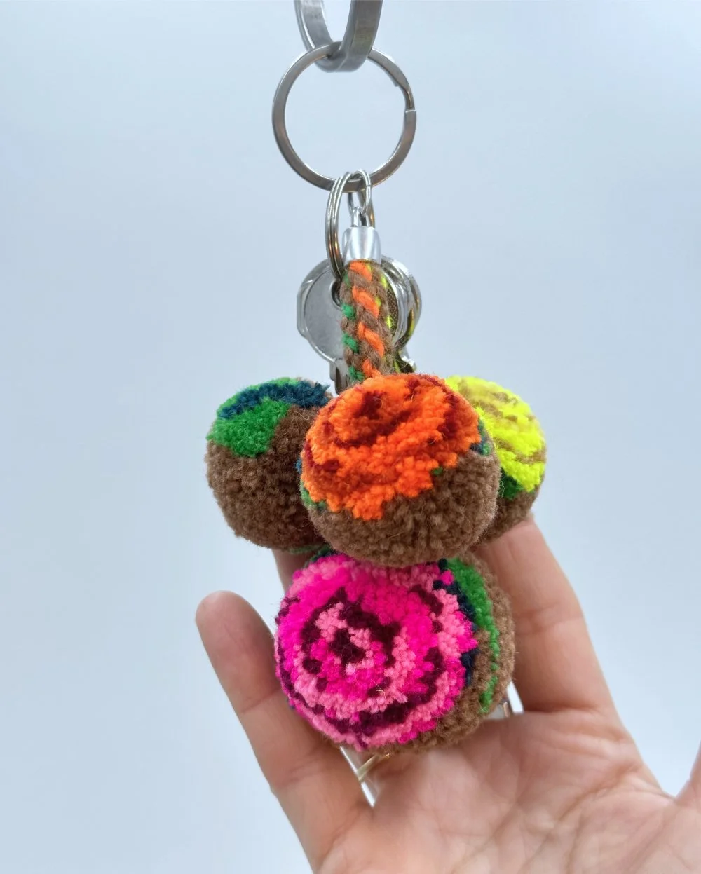 roses hanger small-pink-hand.jpg