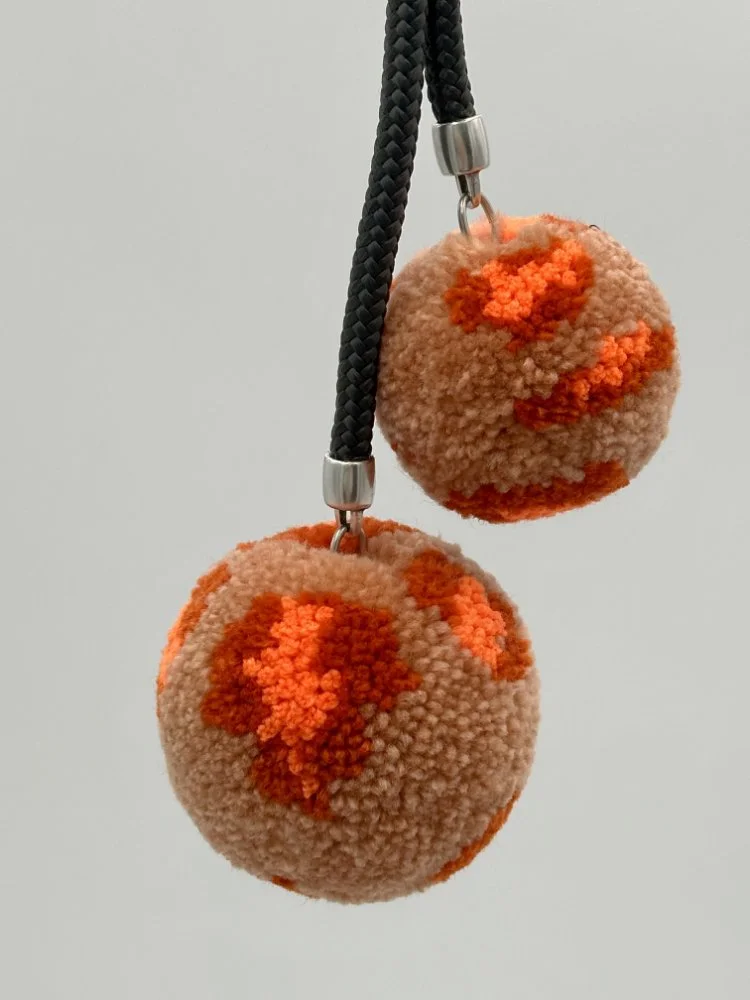 2Leo S-peachfuzzCU.jpg