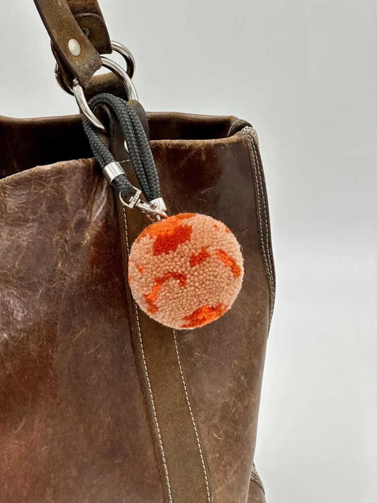 1Leo S Peachfuzz Tasche .jpg