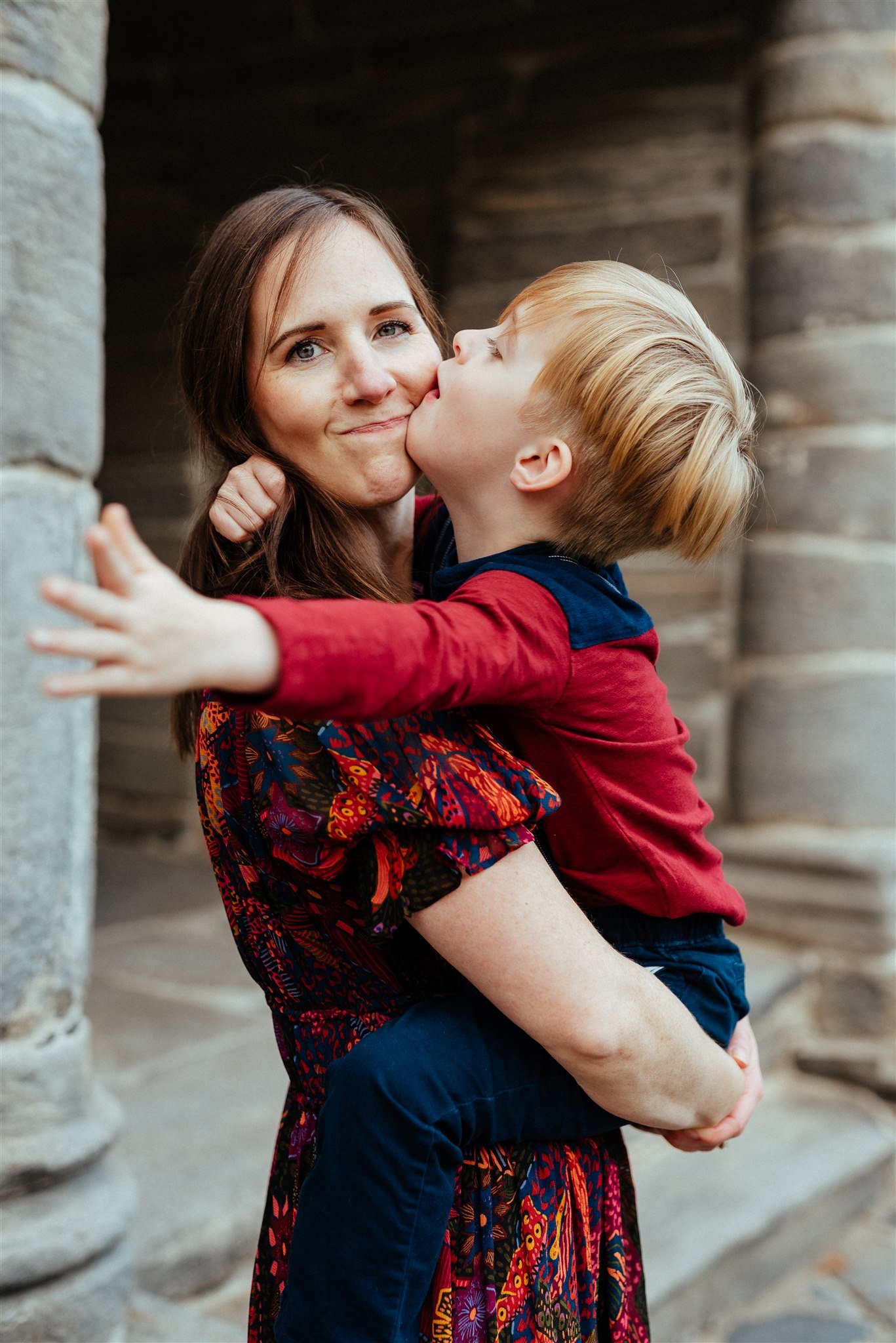 22-11-02_Weaver-Harte_Bartram_s Garden Family Session-103.jpg