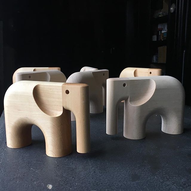 🐘🐘🐘🐘🐘
Building the ark with @harold_design -
-
-
#nycdesign  #woodanimals #woodtoys #woodelephant #elephanttoy #designertoys